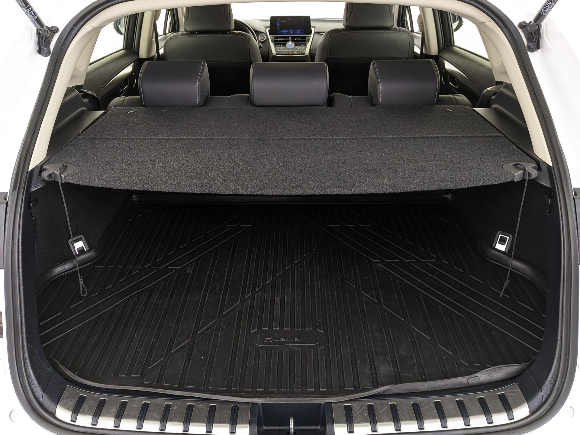 LEXUS NX 2.00 (150 л.с), автомат, 2019, пробег 130 050 км