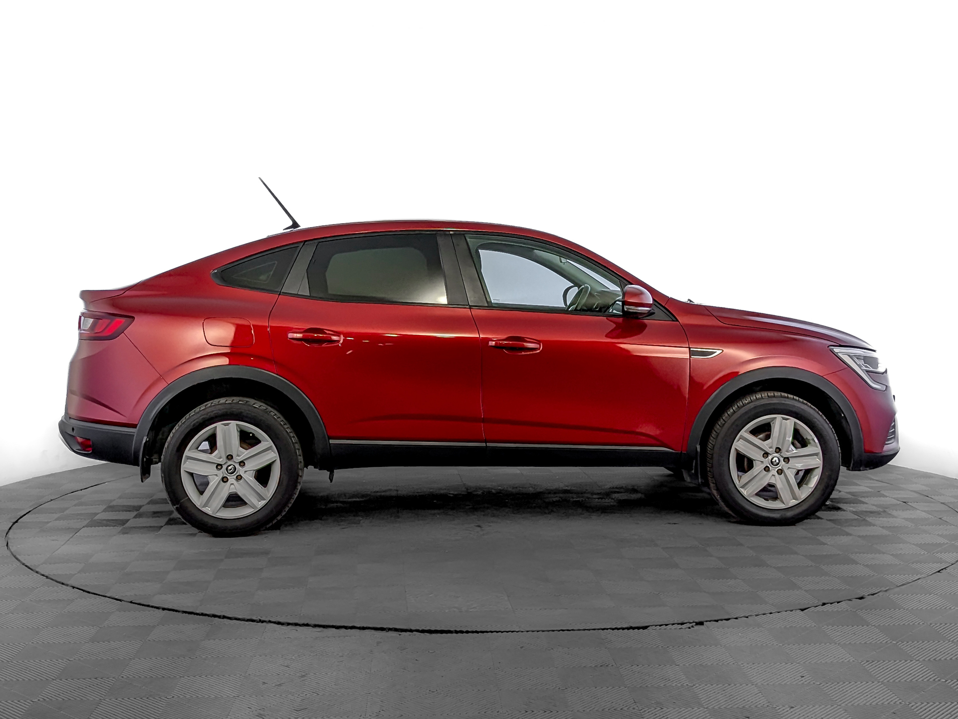 RENAULT Arkana 1.30 (150 л.с), автомат, 2019, пробег 58 747 км