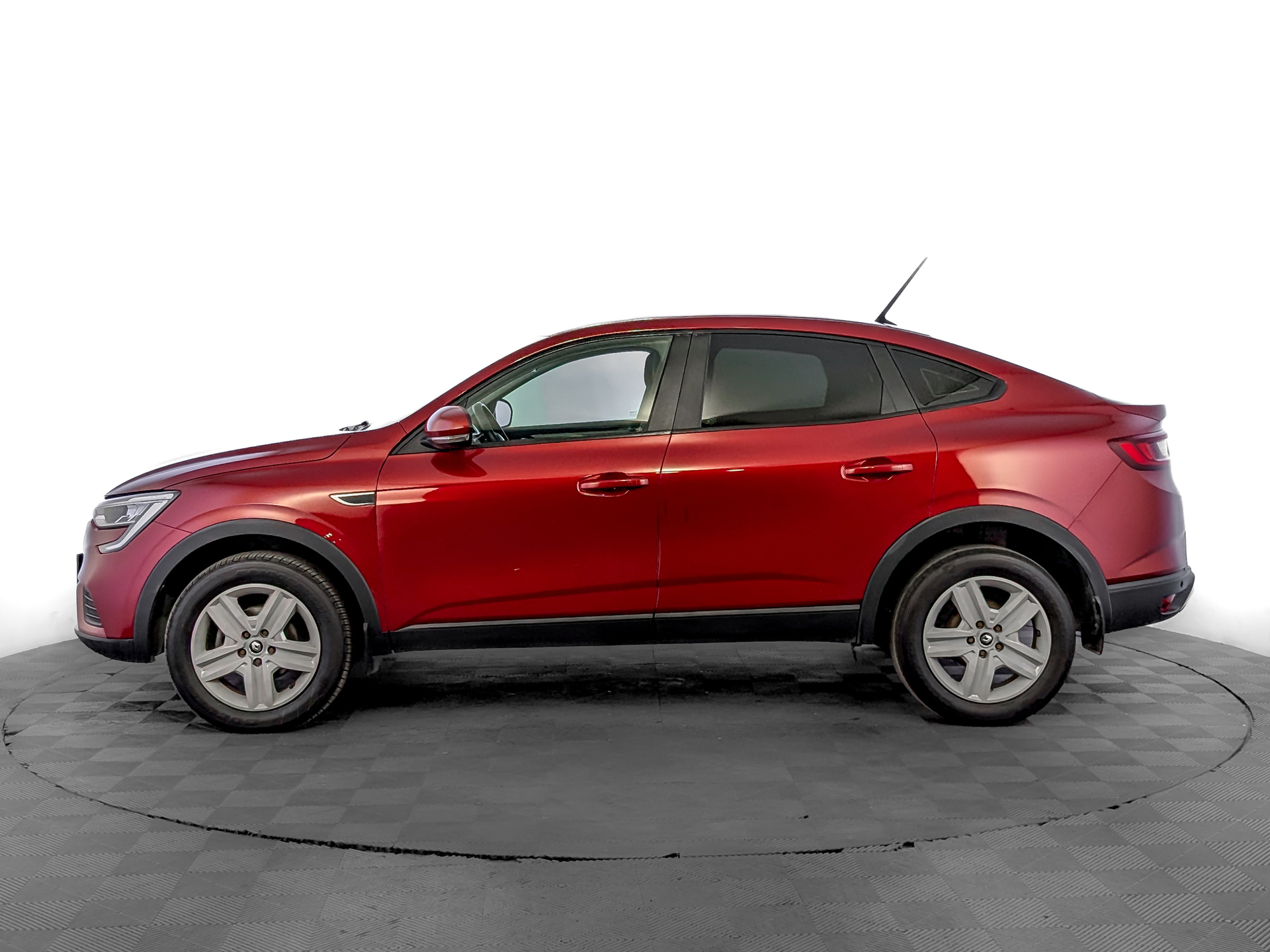 RENAULT Arkana 1.30 (150 л.с), автомат, 2019, пробег 58 747 км
