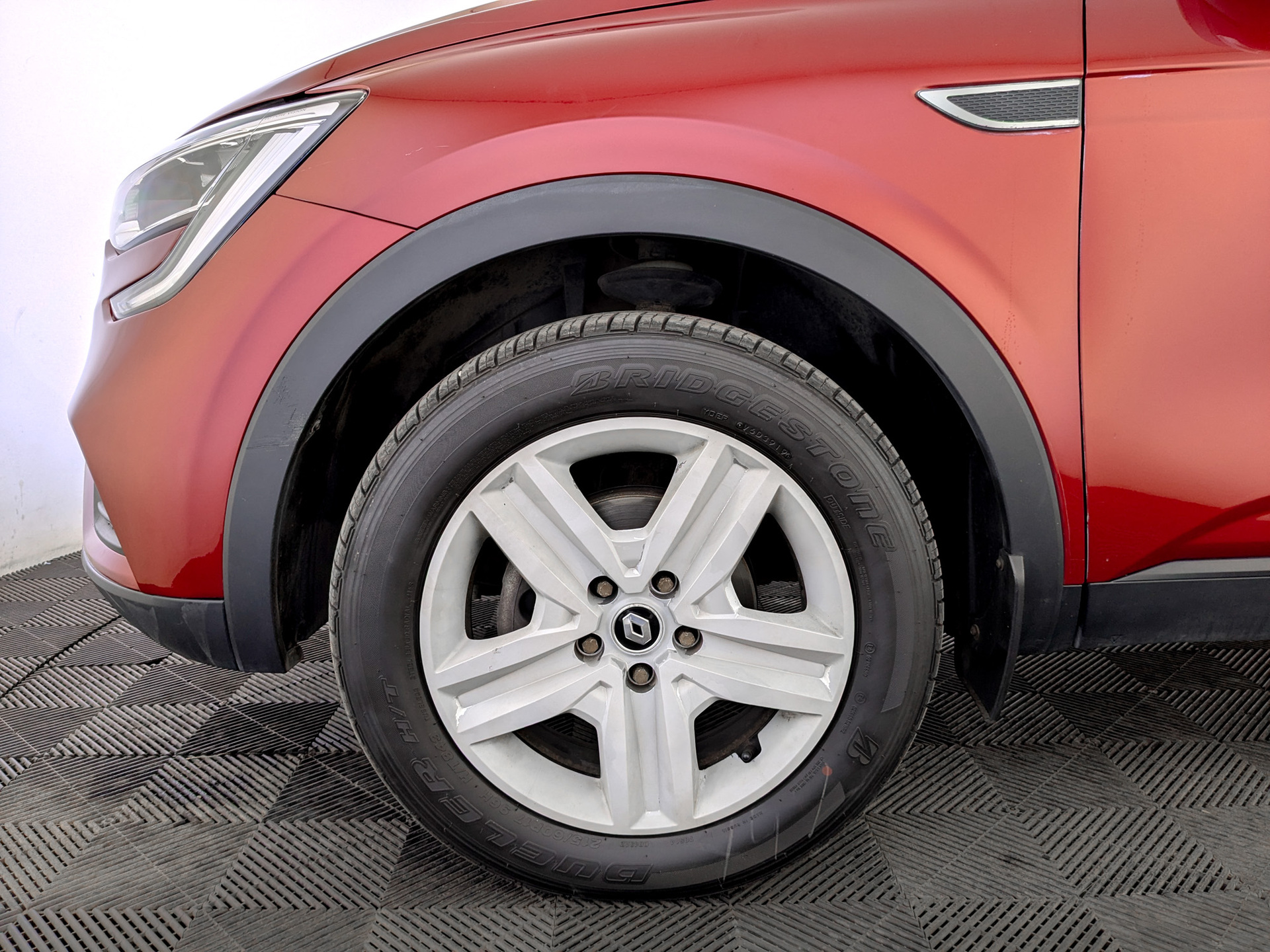RENAULT Arkana 1.30 (150 л.с), автомат, 2019, пробег 58 747 км