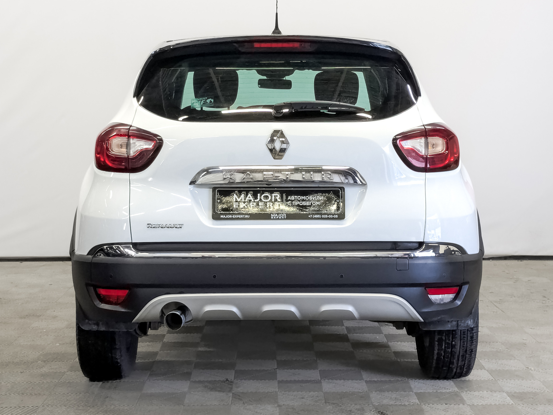 RENAULT Kaptur 1.60 (114 л.с), автомат, 2017, пробег 120 482 км