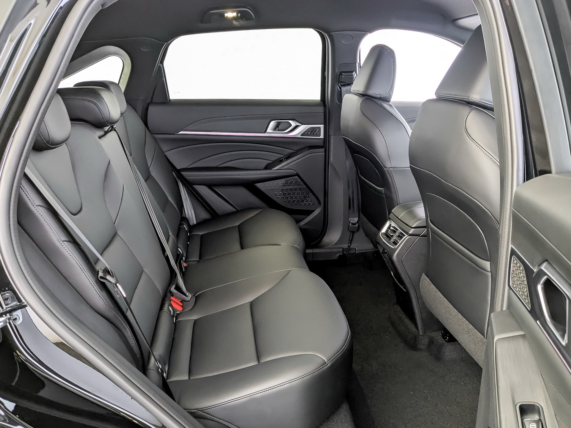 Фото Haval F7 Премиум 1.5T/150 7RT 2WD