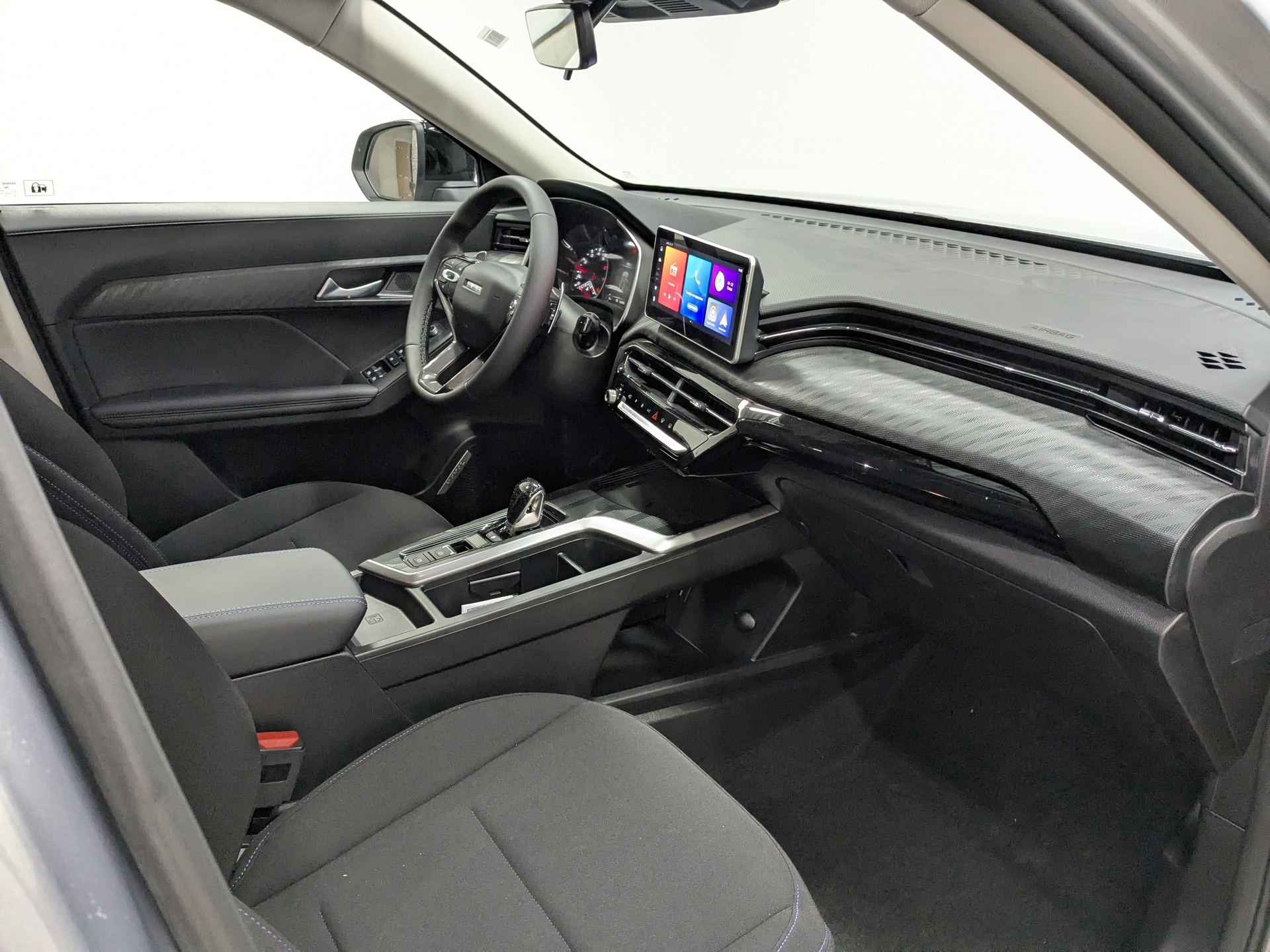 Фото Haval Jolion Оптимум 1.5T/150 7RT 4WD