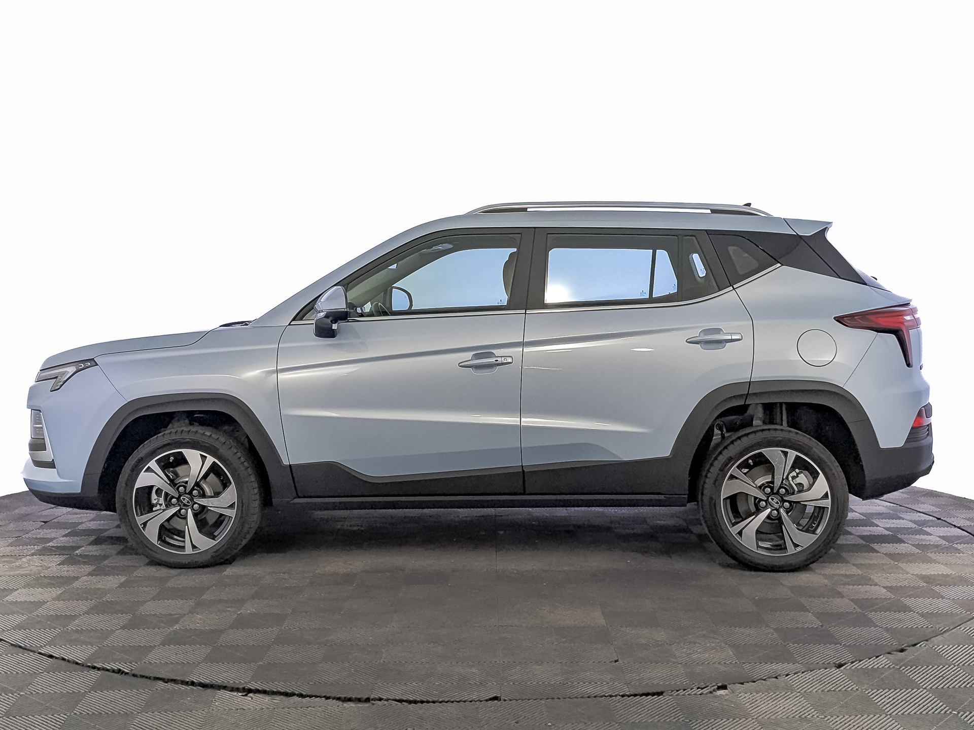 Фото Москвич 3 Комфорт с телематикой 1.5T/136 CVT 5D
