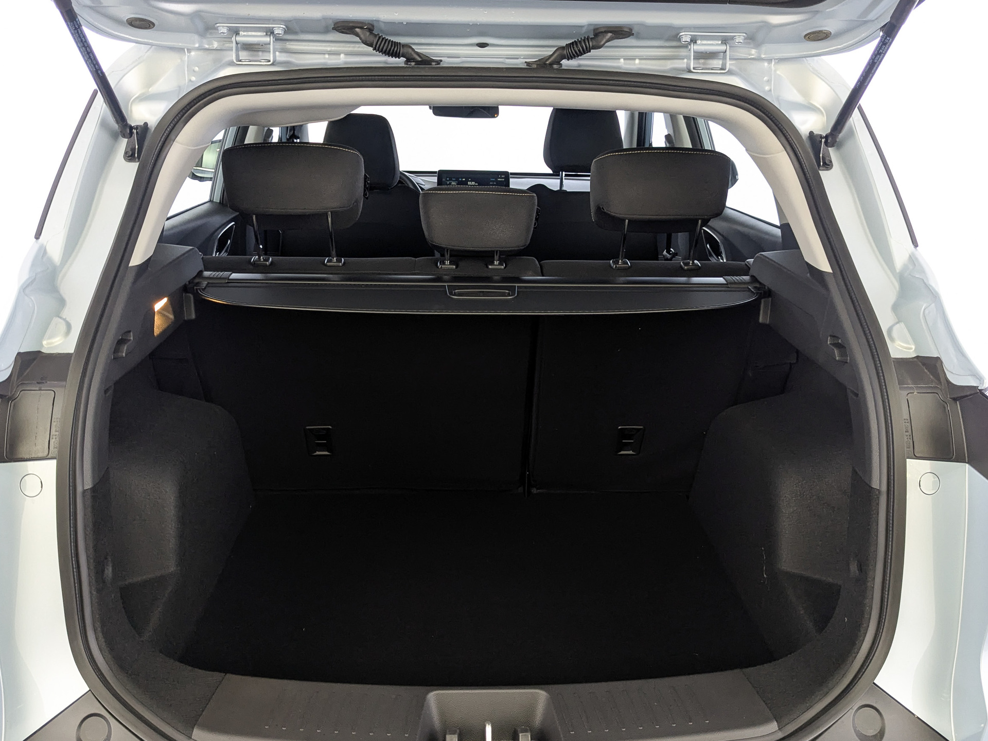 Фото Москвич 3 Комфорт с телематикой 1.5T/136 CVT 5D