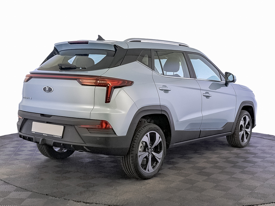 Москвич 3 Комфорт с телематикой 1.5T/136 CVT 5D