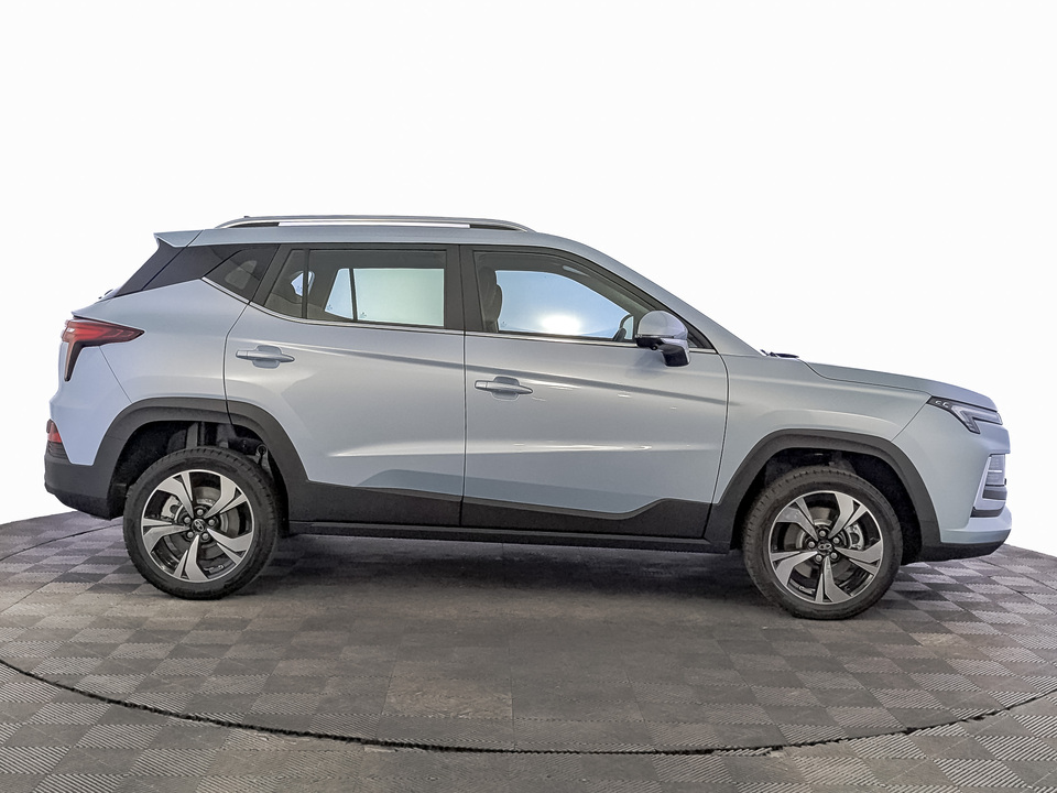 Москвич 3 Комфорт с телематикой 1.5T/136 CVT 5D