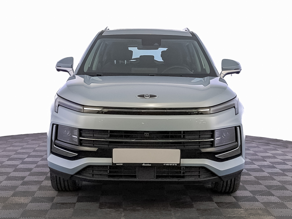 Москвич 3 Комфорт с телематикой 1.5T/136 CVT 5D