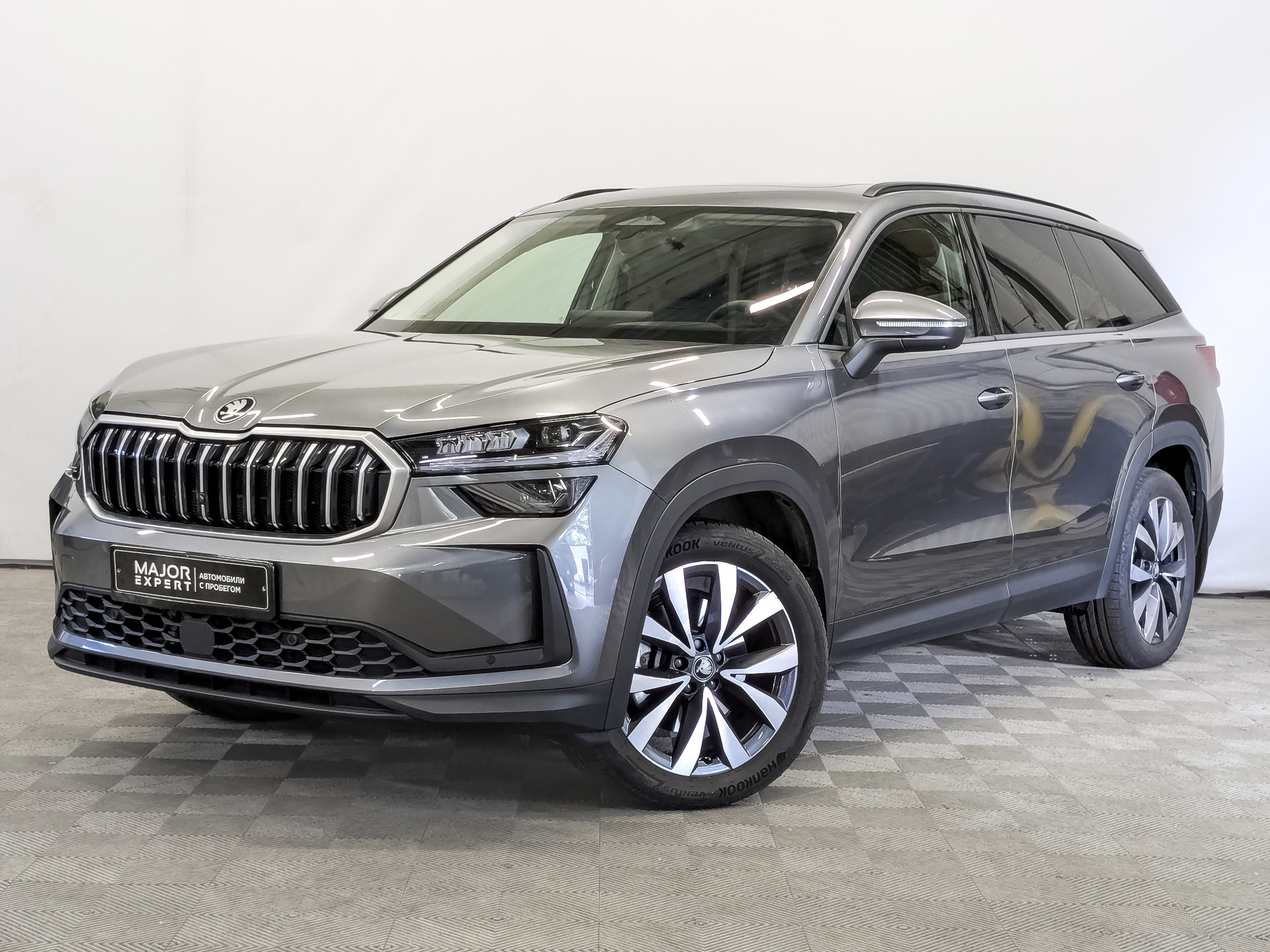 SKODA Kodiaq 2.00 (190 л.с), автомат, 2025, пробег 4 232 км