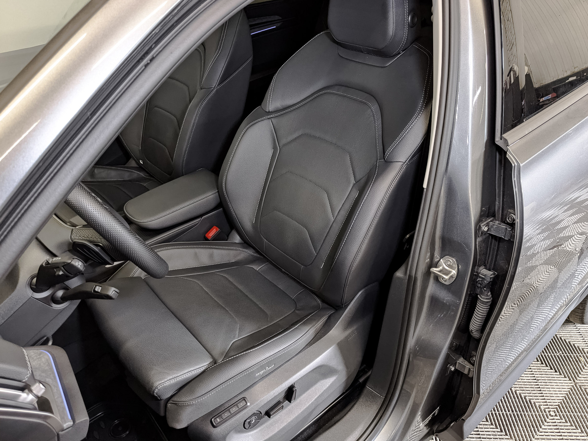 SKODA Kodiaq 2.00 (190 л.с), автомат, 2025, пробег 4 232 км