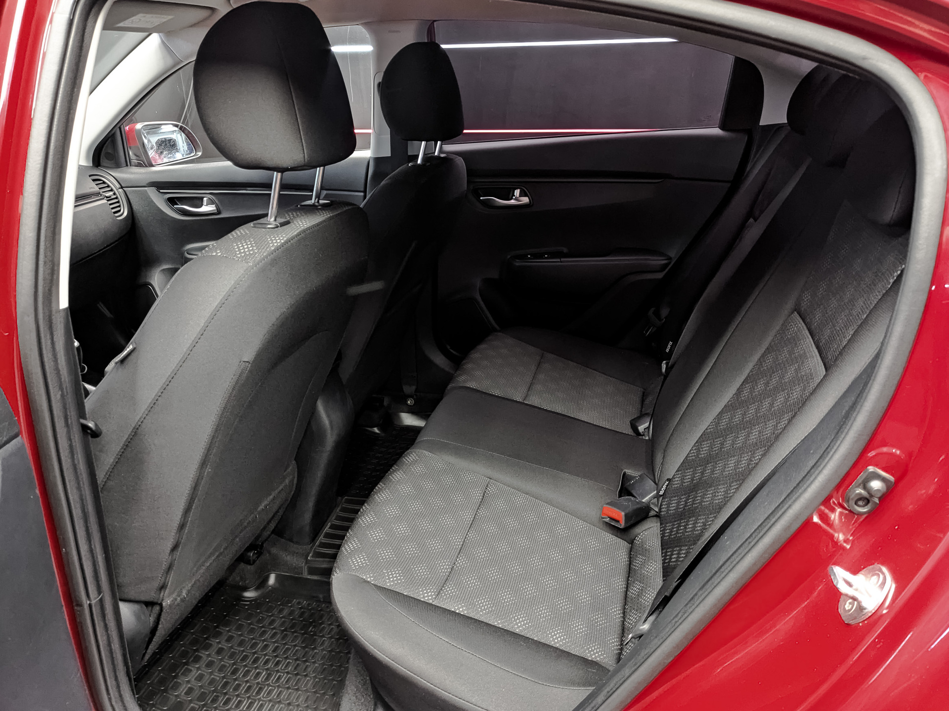 KIA Rio 1.60 (123 л.с), механическая, 2017, пробег 73 773 км