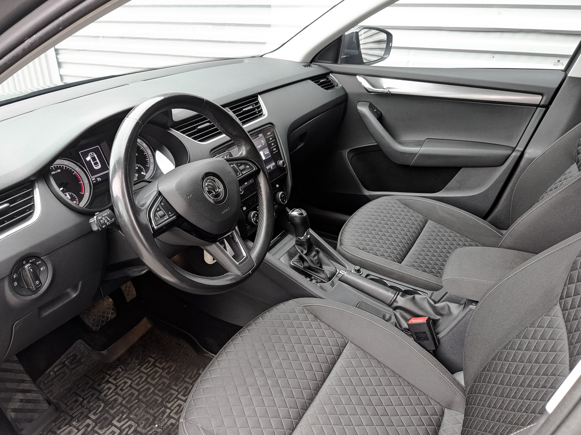 SKODA Octavia 1.40 (150 л.с), автомат, 2017, пробег 133 700 км