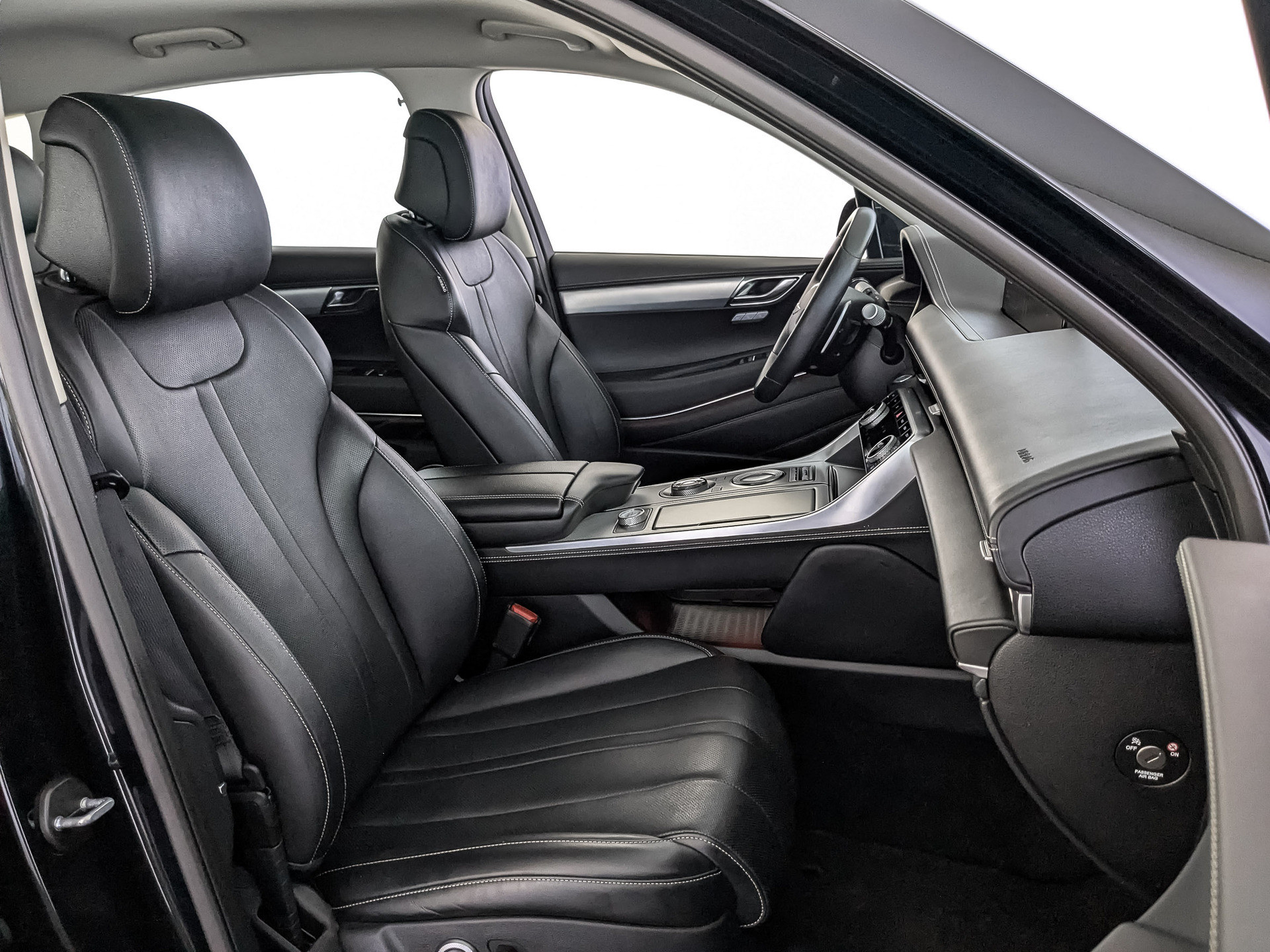 GENESIS GV80 3.00 (249 л.с), автомат, 2021, пробег 91 500 км