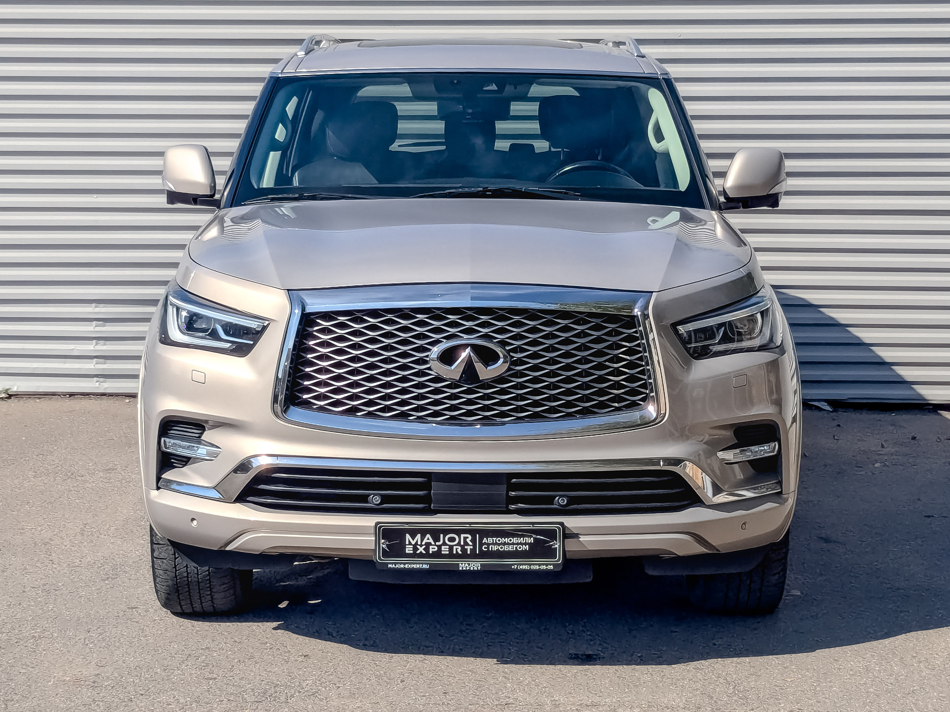 INFINITI QX80 5.60 (405 л.с), автомат, 2019, пробег 137 388 км