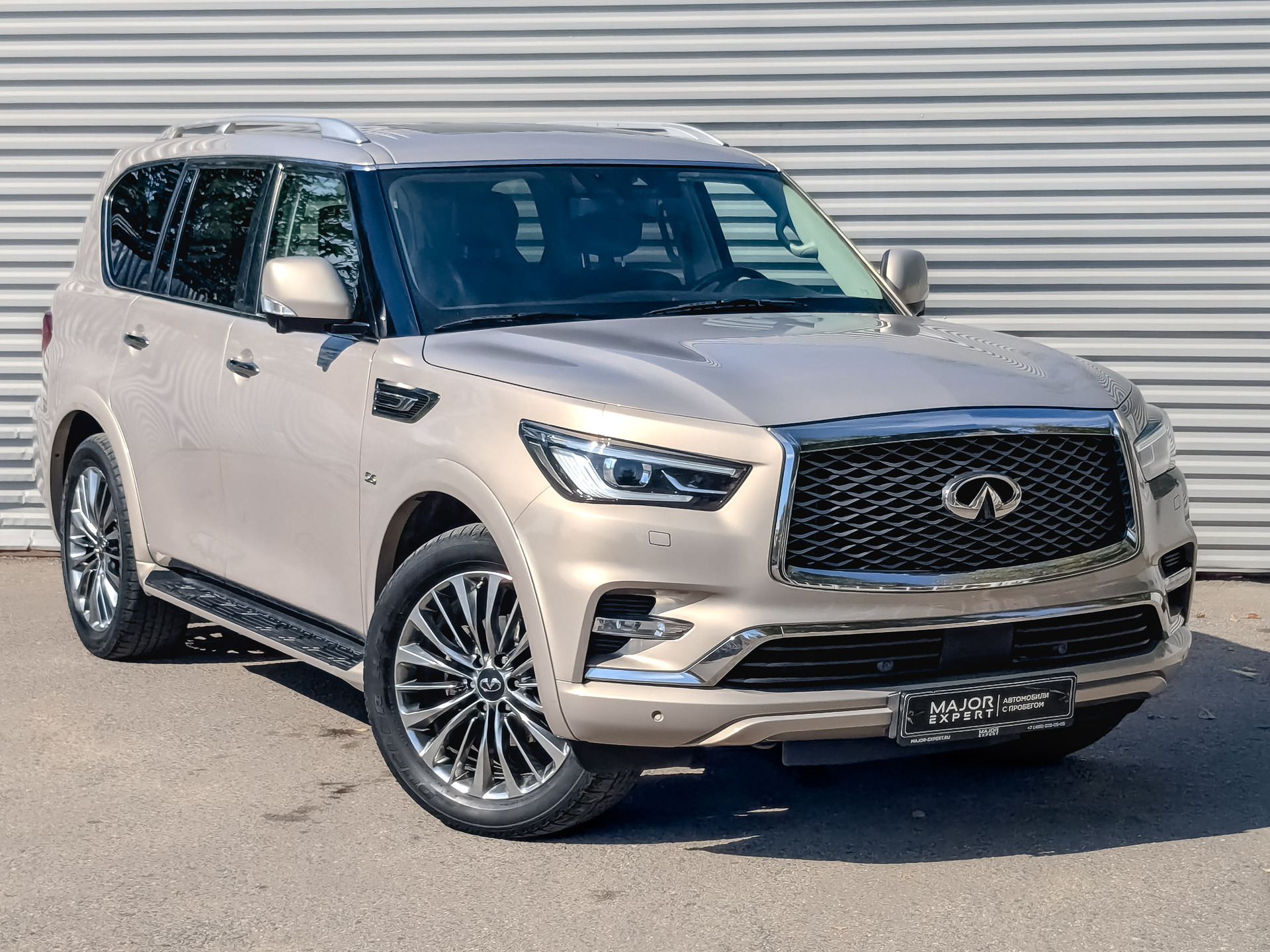 INFINITI QX80 5.60 (405 л.с), автомат, 2019, пробег 137 388 км