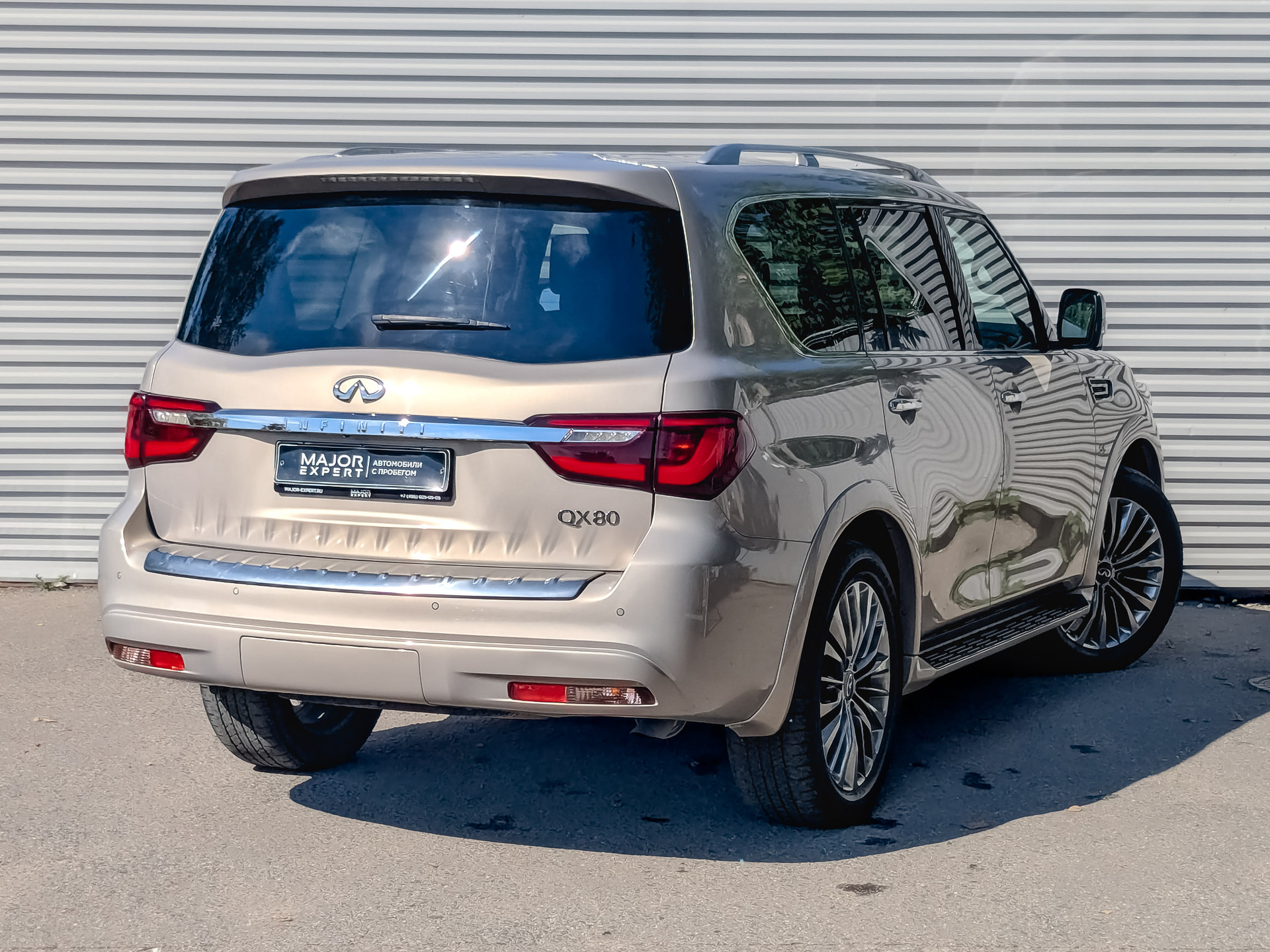 INFINITI QX80 5.60 (405 л.с), автомат, 2019, пробег 137 388 км
