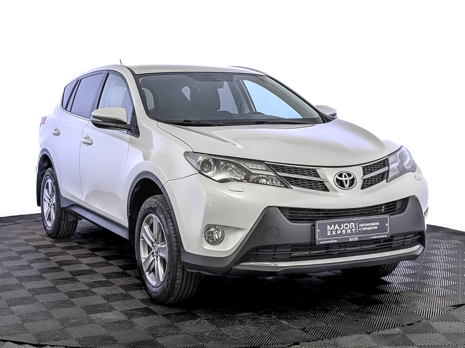 TOYOTA Rav-4 2.00 (146 л.с), автомат, 2015, пробег 180 630 км