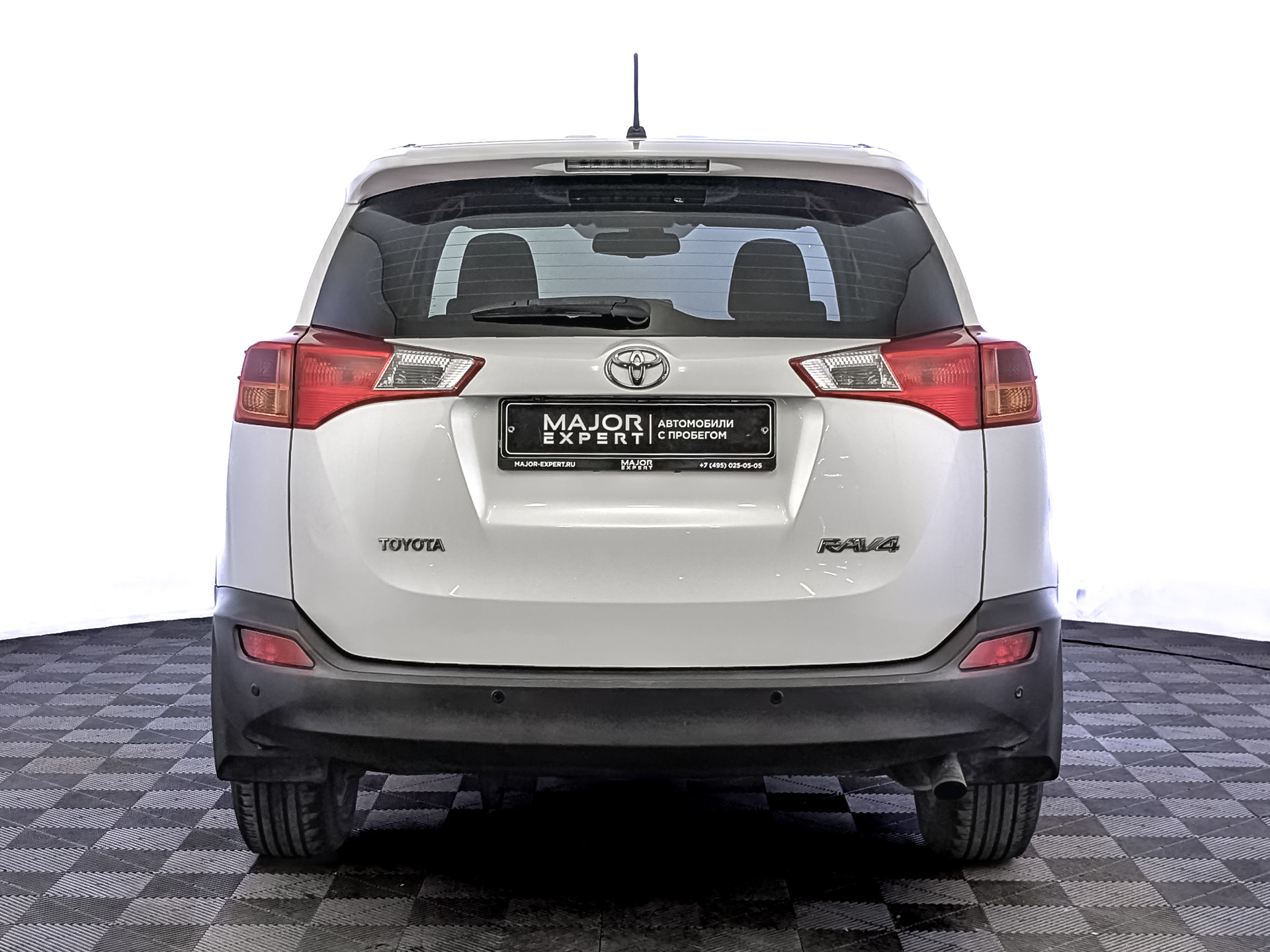 TOYOTA Rav-4 2.00 (146 л.с), автомат, 2015, пробег 180 630 км