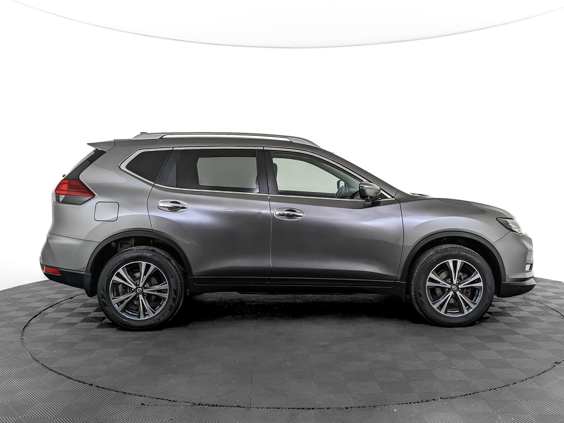 NISSAN X-Trail 2.50 (171 л.с), автомат, 2021, пробег 95 941 км