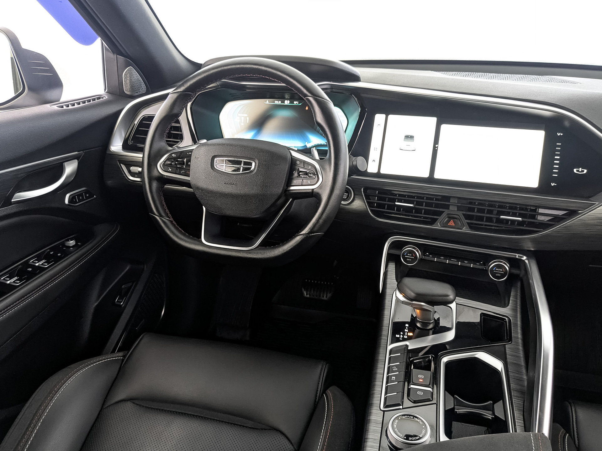 GEELY Tugella 2.00 (199 л.с), автомат, 2024, пробег 70 180 км