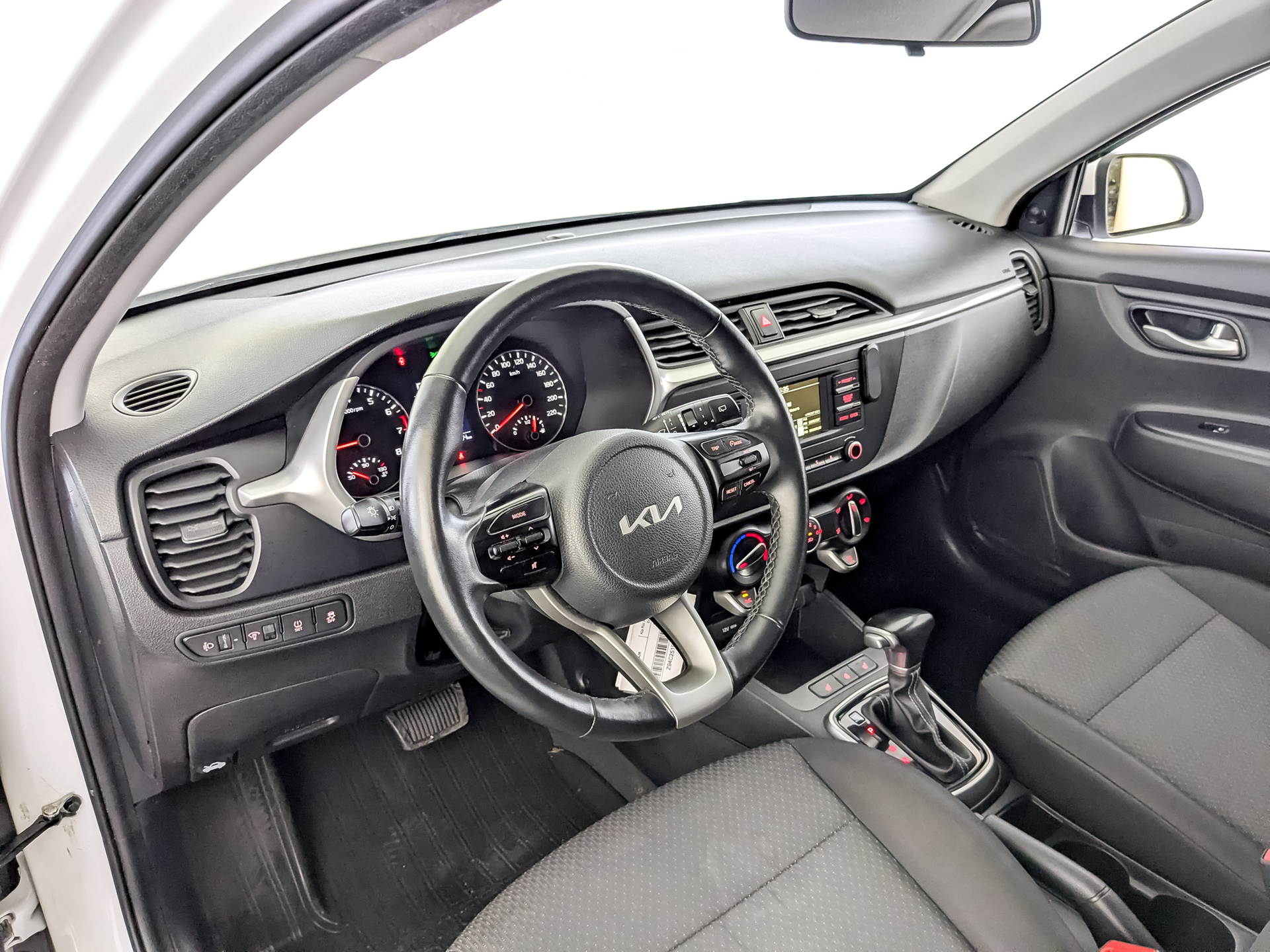 KIA Rio X 1.60 (123 л.с), автомат, 2022, пробег 102 328 км