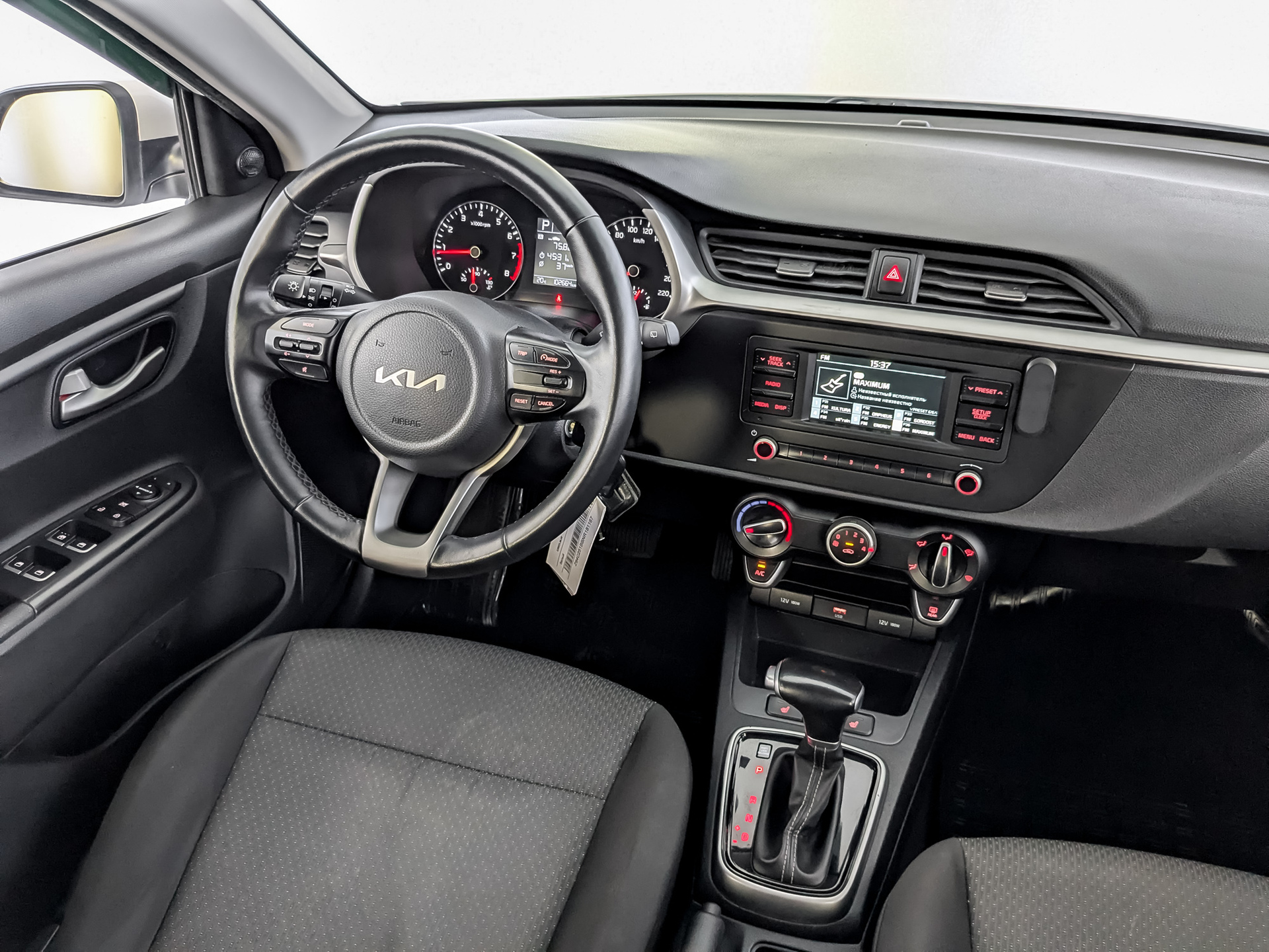 KIA Rio X 1.60 (123 л.с), автомат, 2022, пробег 102 328 км