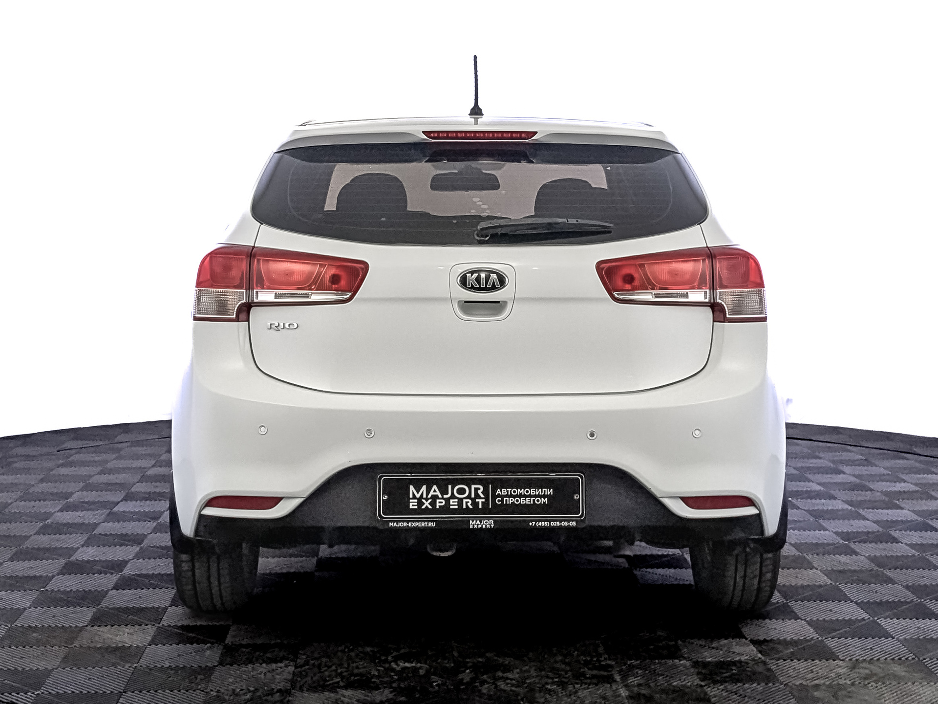 KIA Rio 1.60 (123 л.с), механическая, 2015, пробег 86 989 км