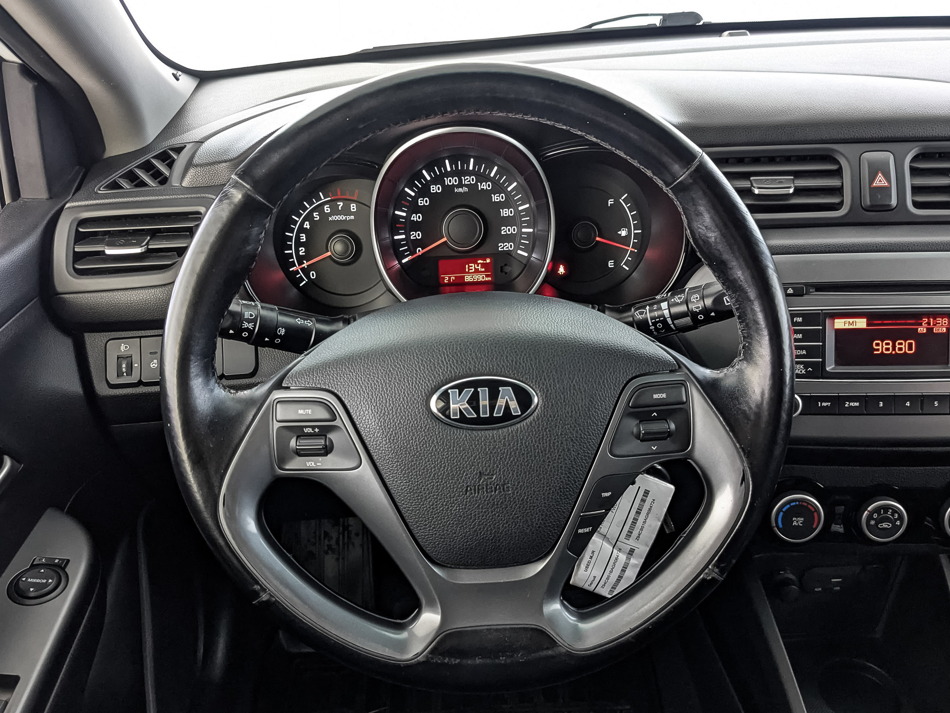 KIA Rio 1.60 (123 л.с), механическая, 2015, пробег 86 989 км
