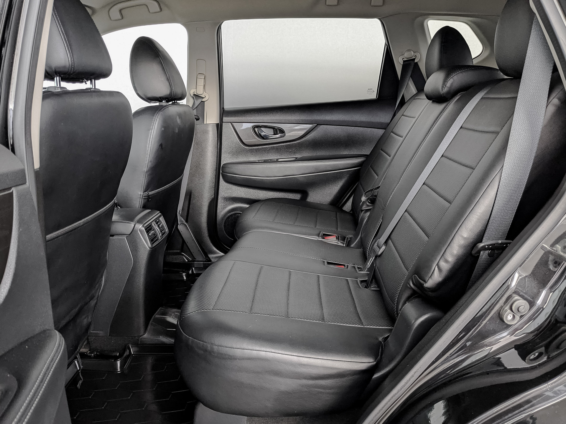 NISSAN X-Trail 2.00 (144 л.с), автомат, 2020, пробег 43 945 км