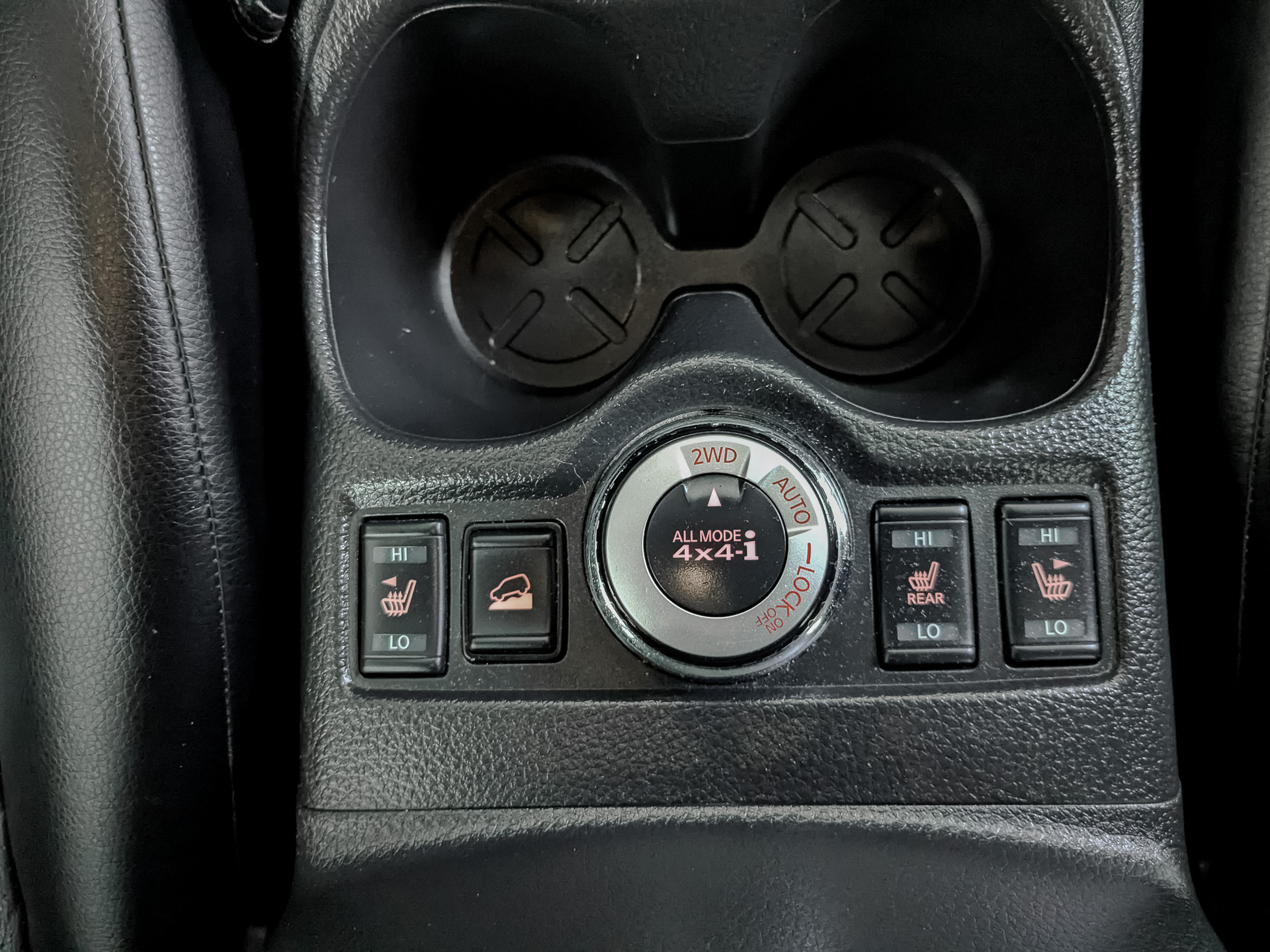 NISSAN X-Trail 2.00 (144 л.с), автомат, 2020, пробег 43 945 км