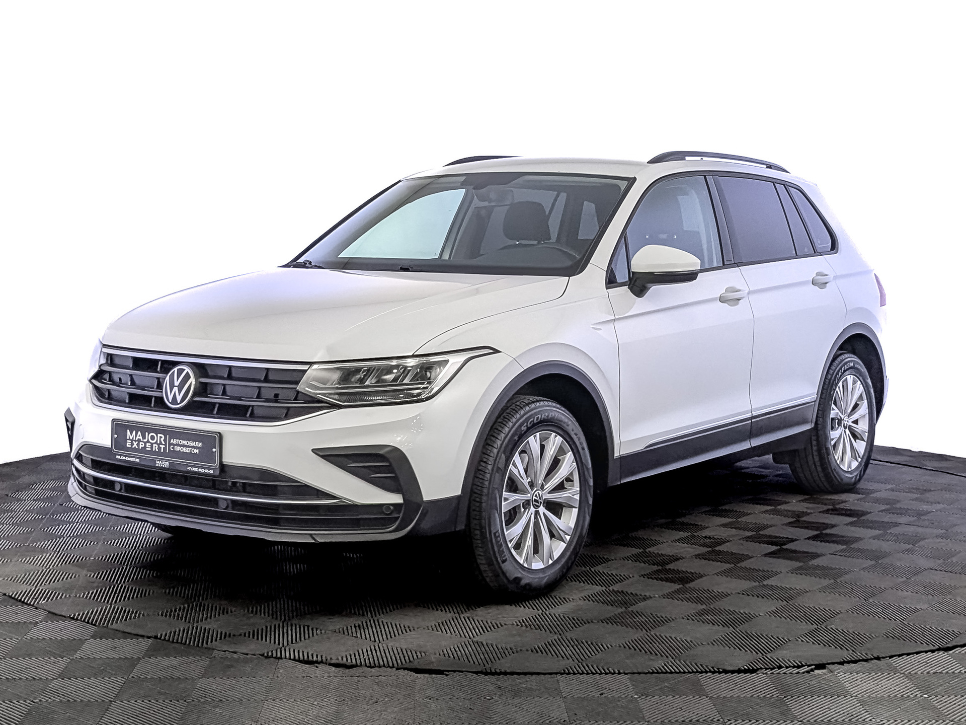 VOLKSWAGEN Tiguan 1.40 (150 л.с), автомат, 2021, пробег 65 878 км