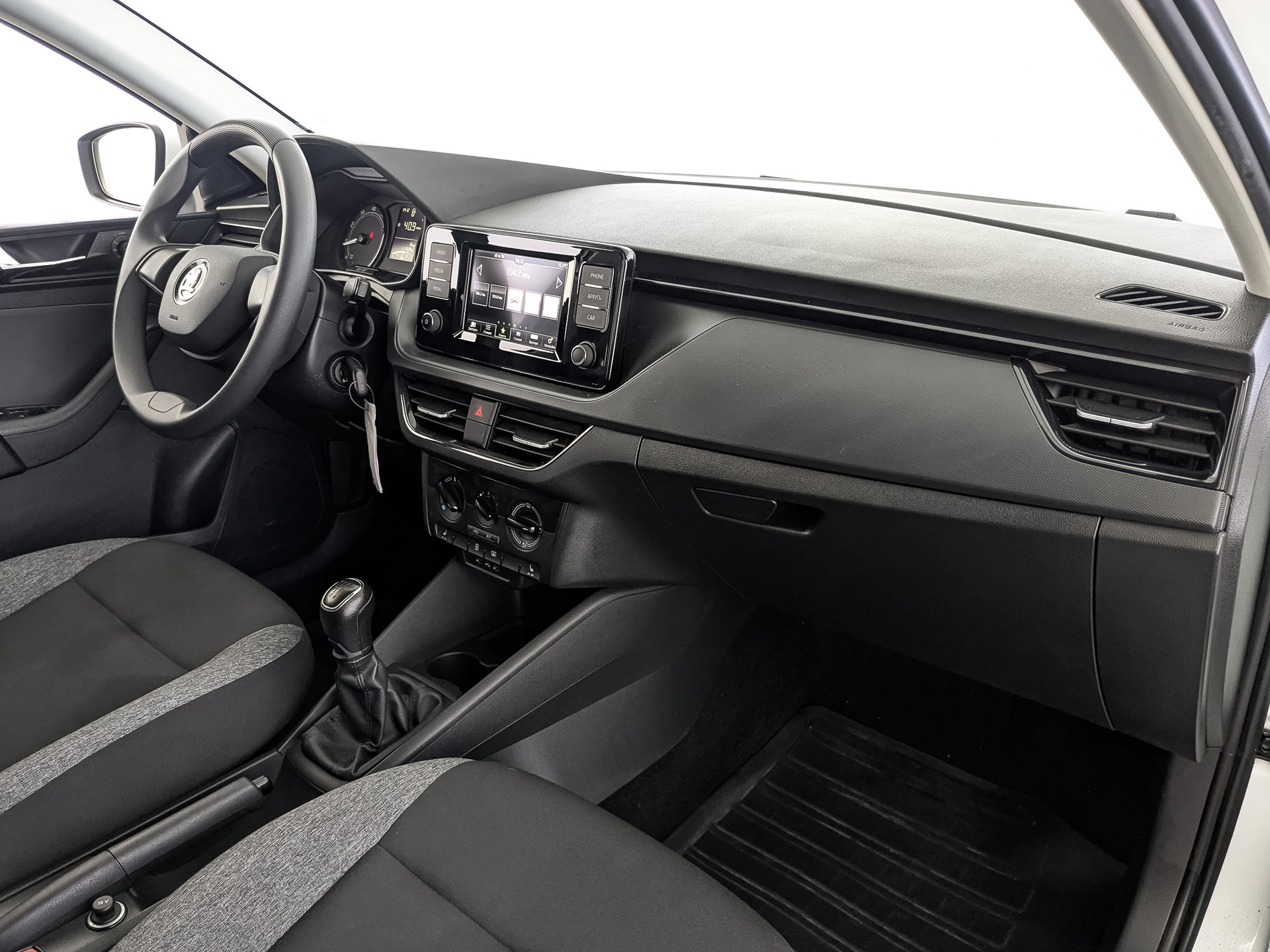 SKODA Rapid II 1.60 (90 л.с), механическая, 2021, пробег 111 000 км