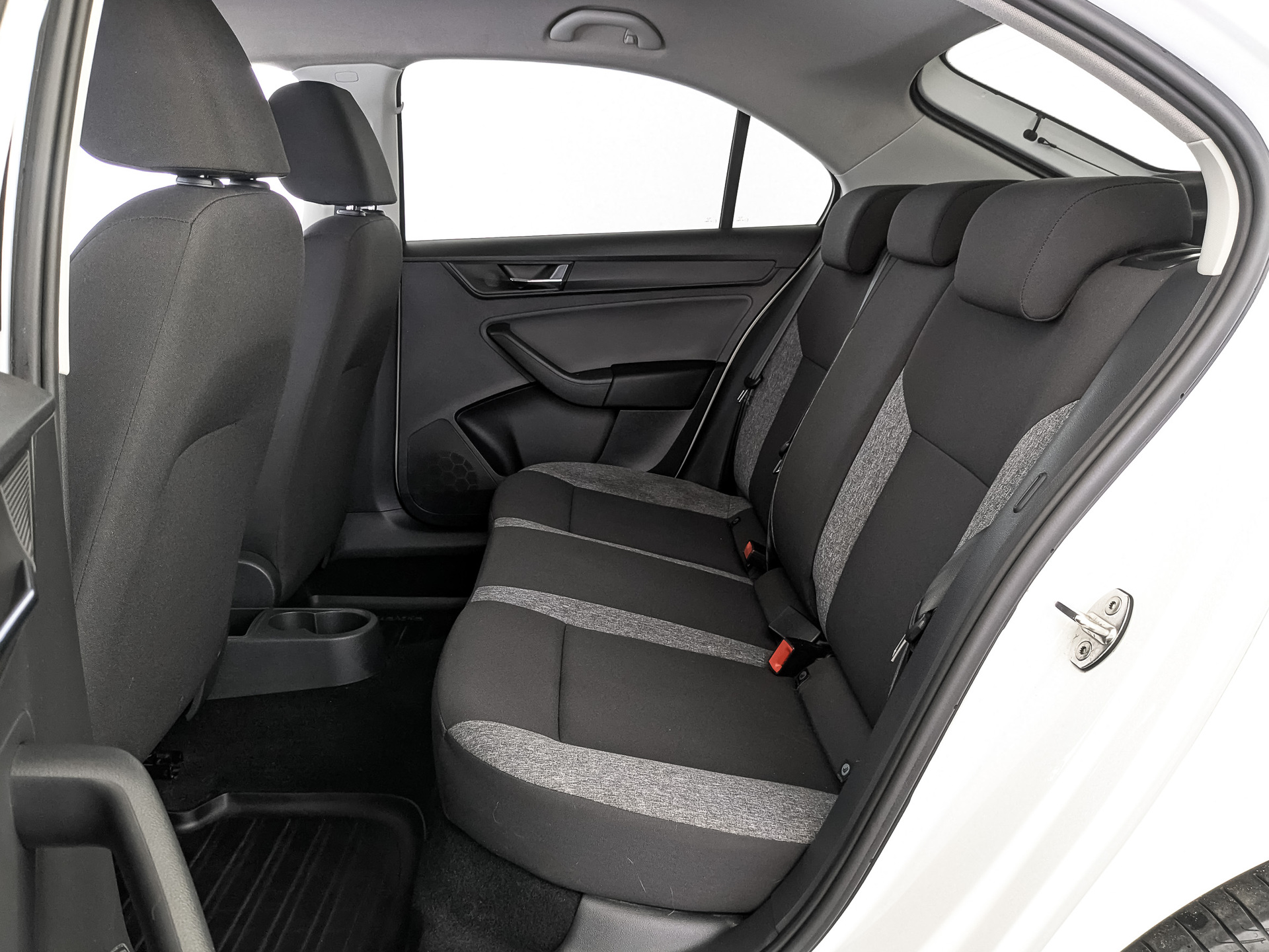 SKODA Rapid II 1.60 (90 л.с), механическая, 2021, пробег 111 000 км