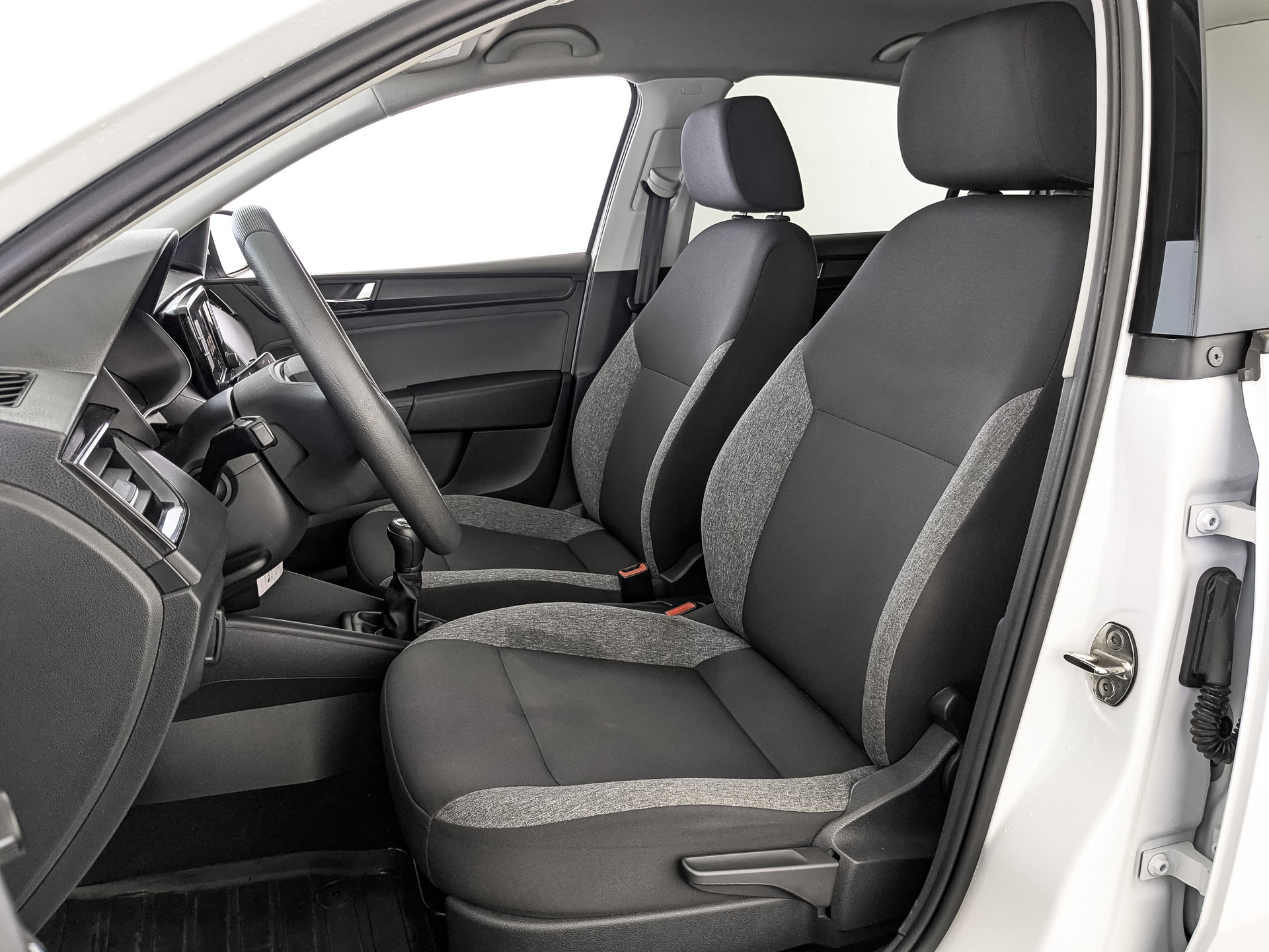 SKODA Rapid II 1.60 (90 л.с), механическая, 2021, пробег 111 000 км