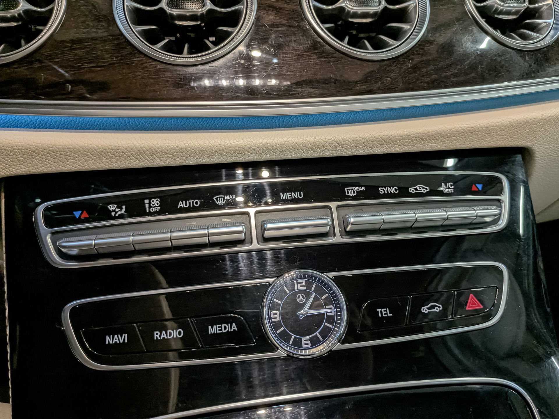 MERCEDES-BENZ E-Класс Купе 2.00 (245 л.с), автомат, 2017, пробег 132 876 км