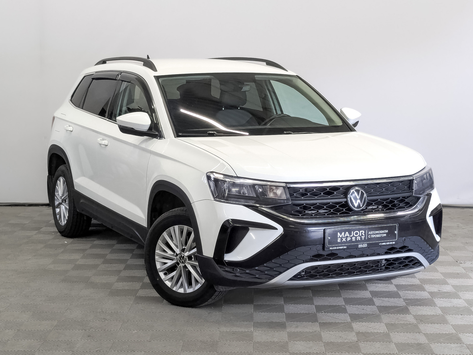 VOLKSWAGEN Taos 1.40 (150 л.с), автомат, 2022, пробег 95 360 км