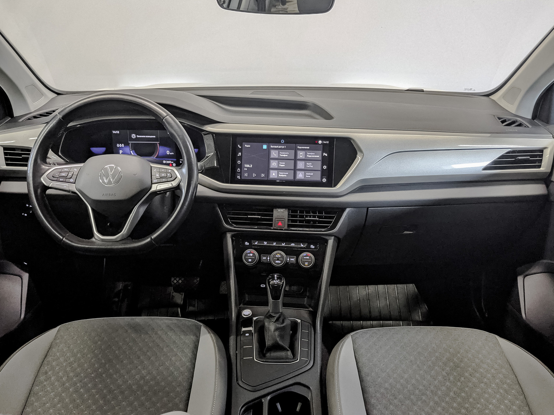 VOLKSWAGEN Taos 1.40 (150 л.с), автомат, 2022, пробег 95 360 км