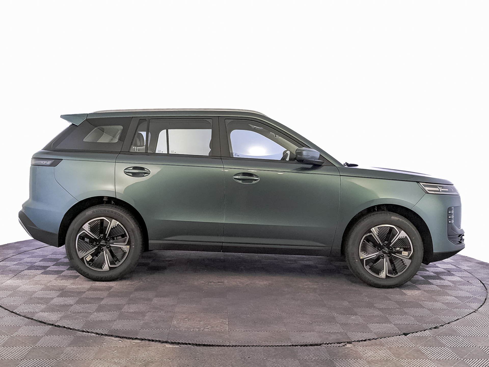 Фото Jeland J6 Престиж 1.6T/150 7RT 4WD
