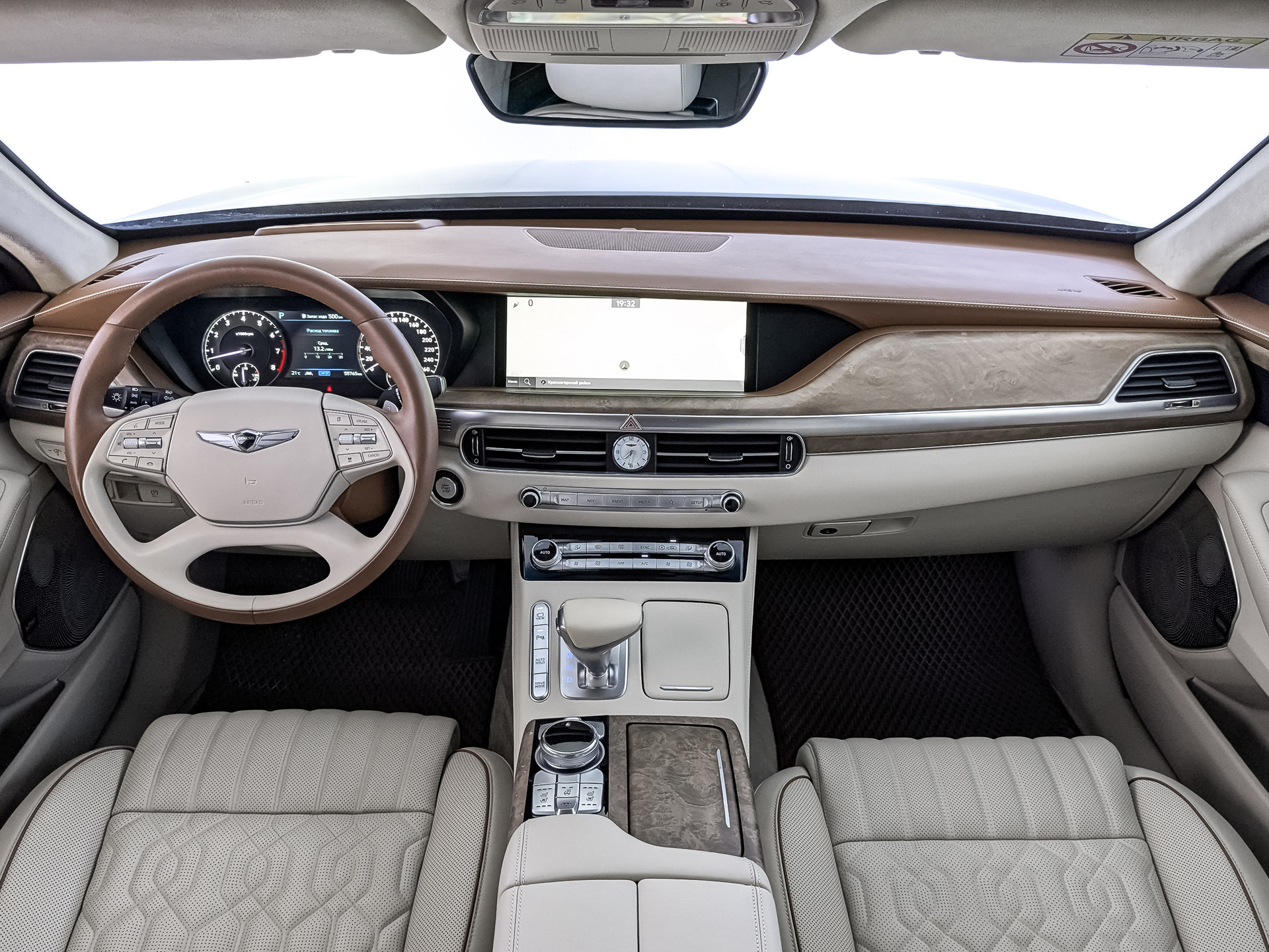 GENESIS G90 5.00 (413 л.с), автомат, 2022, пробег 55 762 км
