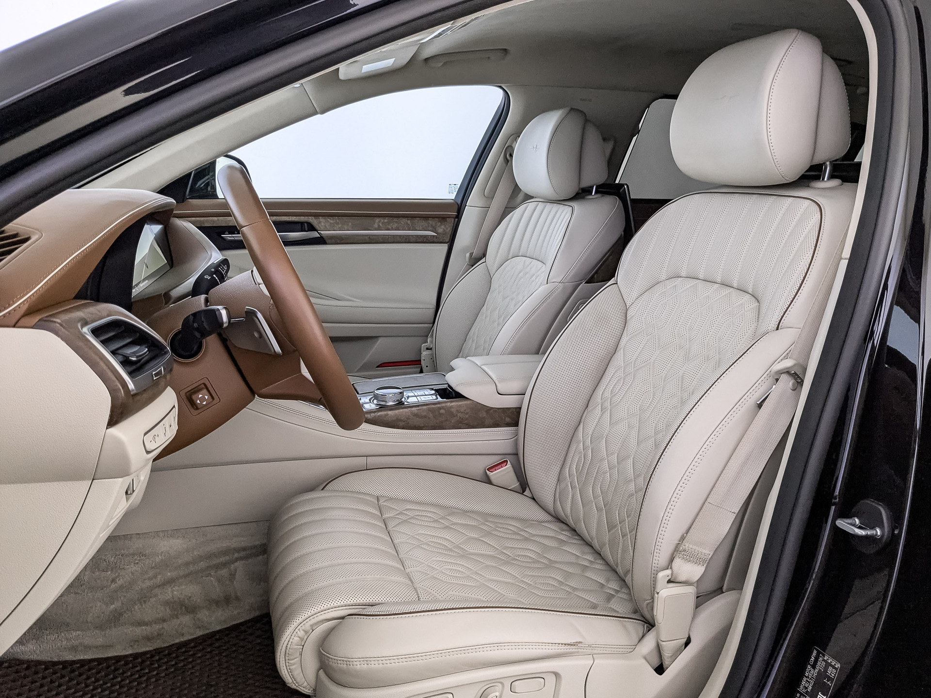 GENESIS G90 5.00 (413 л.с), автомат, 2022, пробег 55 762 км