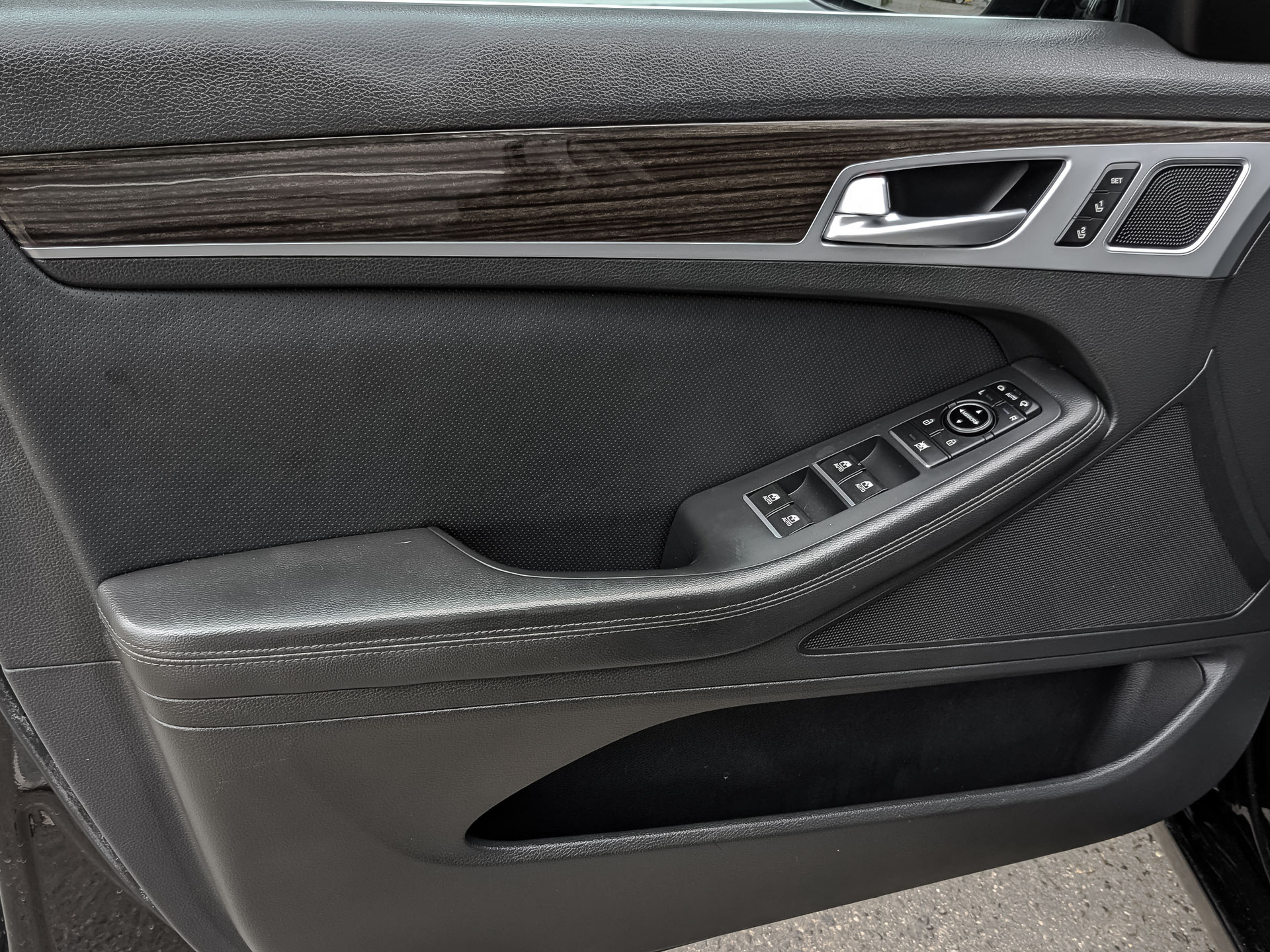 GENESIS G80 2.00 (197 л.с), автомат, 2019, пробег 223 337 км