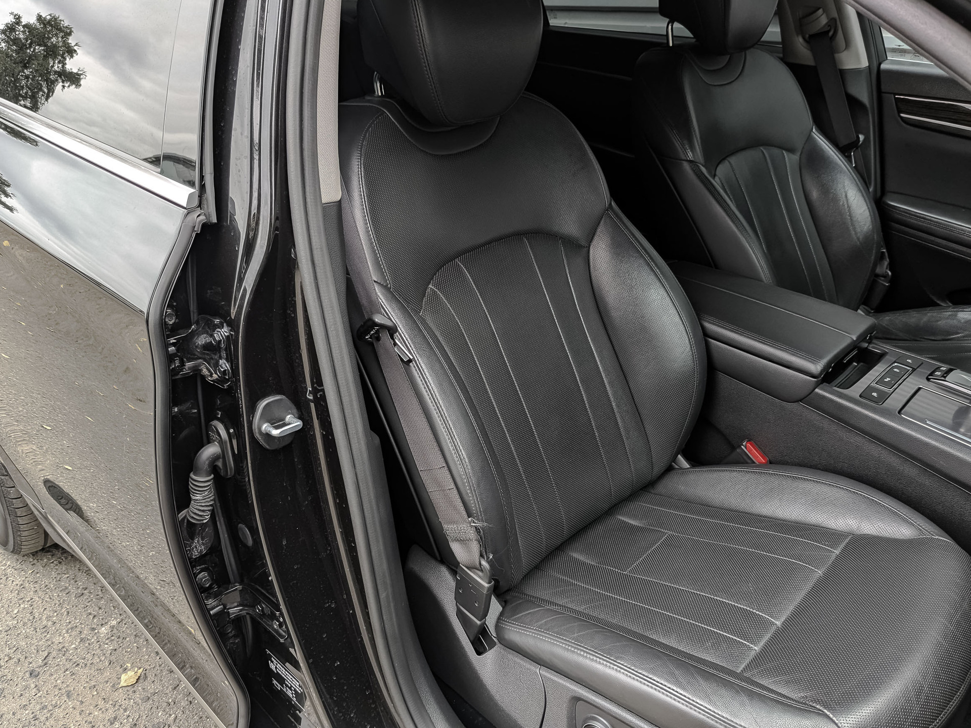 GENESIS G80 2.00 (197 л.с), автомат, 2019, пробег 223 337 км