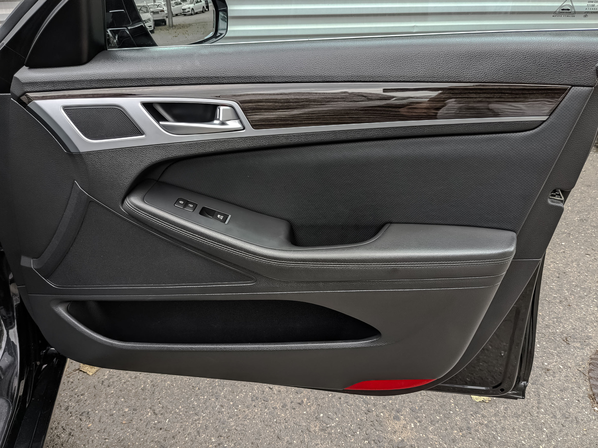 GENESIS G80 2.00 (197 л.с), автомат, 2019, пробег 223 337 км
