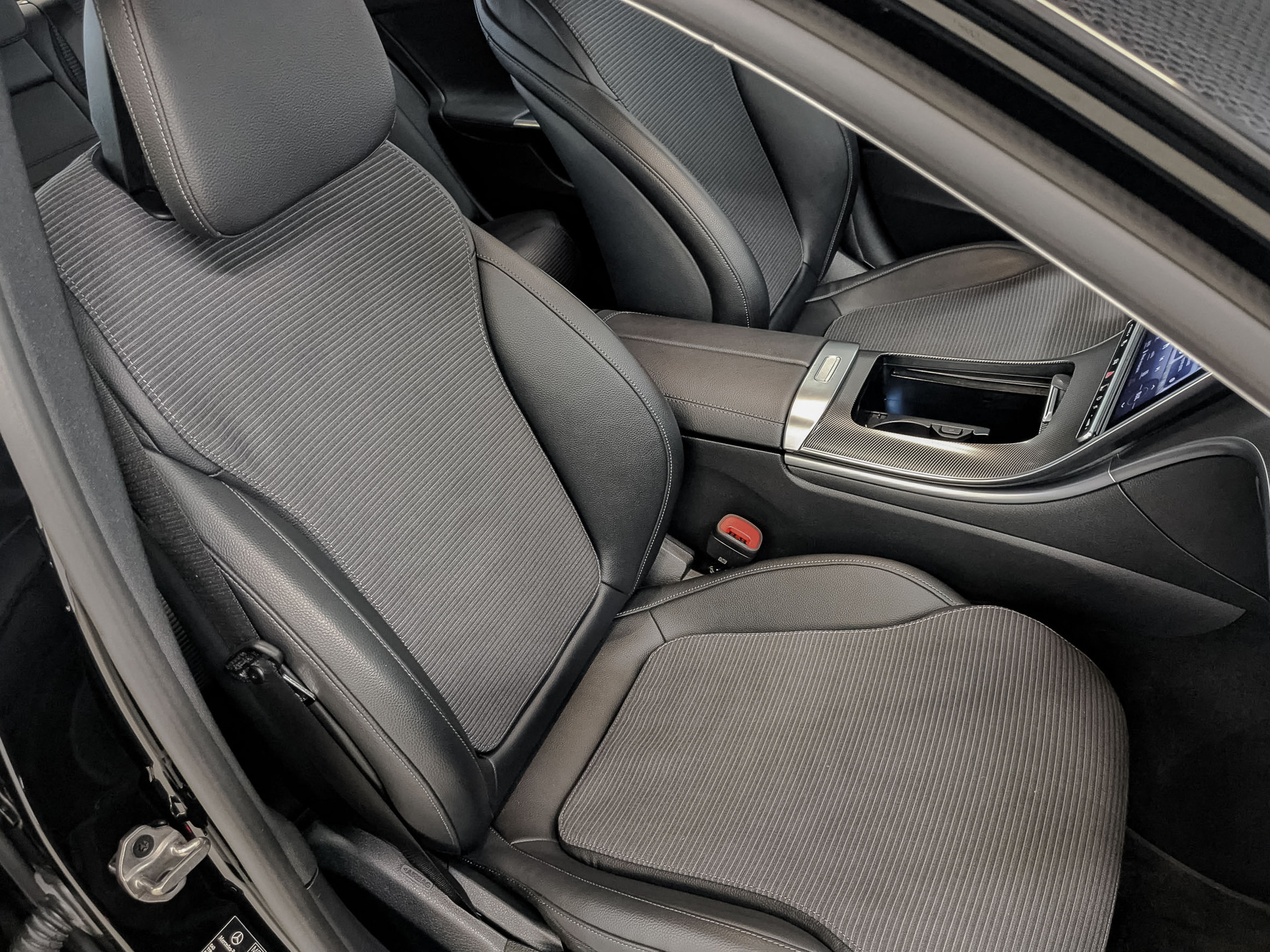MERCEDES-BENZ C-Класс 1.50 (218 л.с), автомат, 2021, пробег 41 744 км