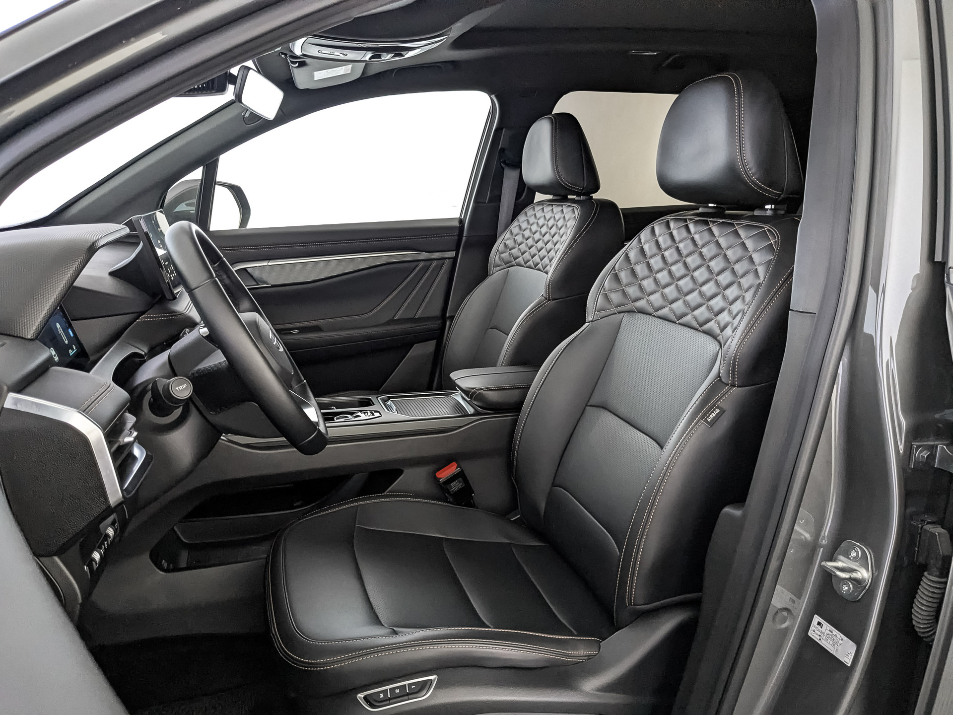 GEELY Okavango 2.00 (200 л.с), автомат, 2024, пробег 33 793 км