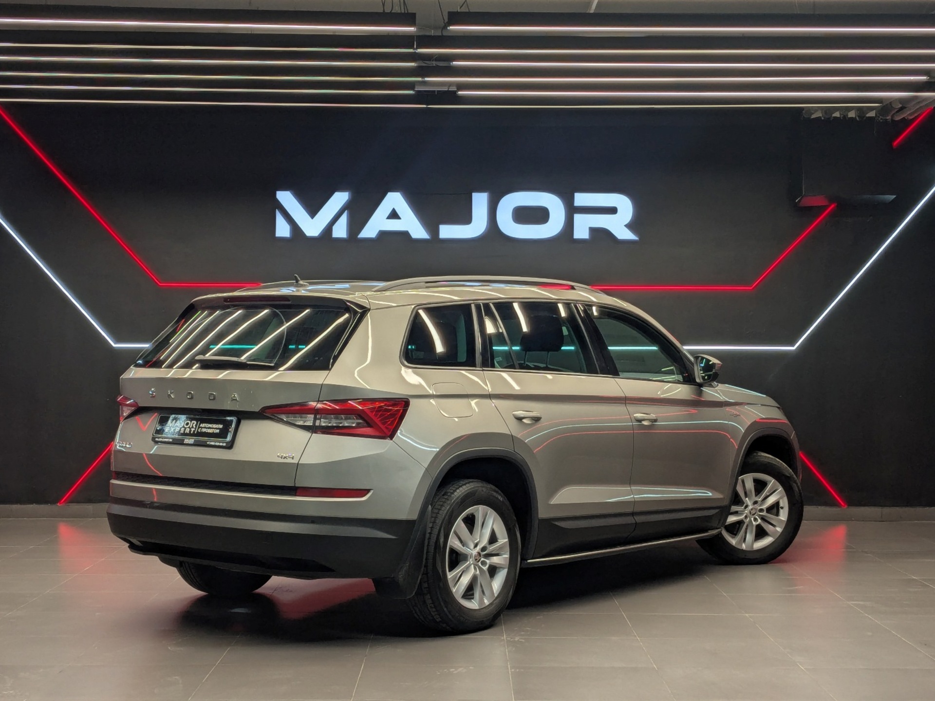 SKODA Kodiaq 2.00 (180 л.с), автомат, 2020, пробег 140 705 км