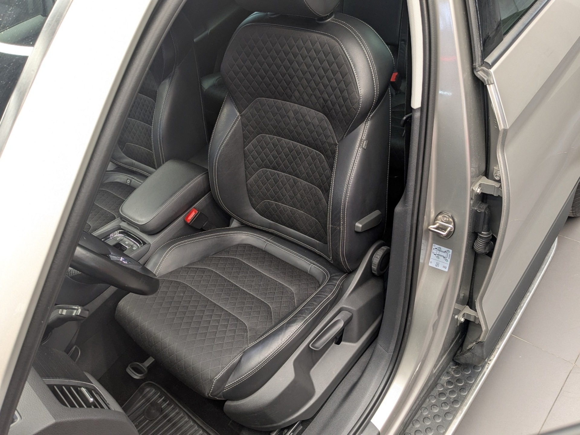 SKODA Kodiaq 2.00 (180 л.с), автомат, 2020, пробег 140 705 км
