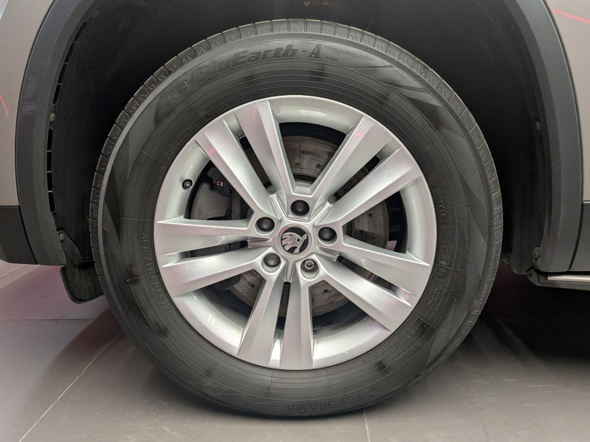 SKODA Kodiaq 2.00 (180 л.с), автомат, 2020, пробег 140 705 км