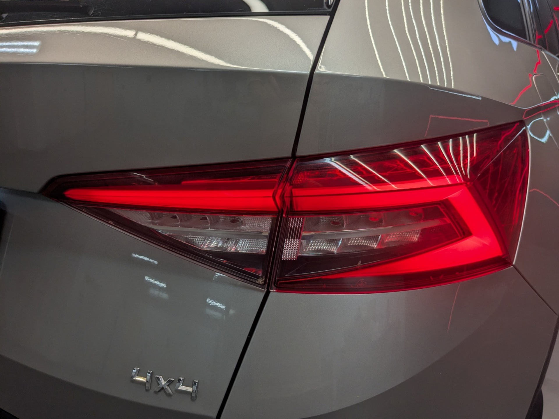 SKODA Kodiaq 2.00 (180 л.с), автомат, 2020, пробег 140 705 км