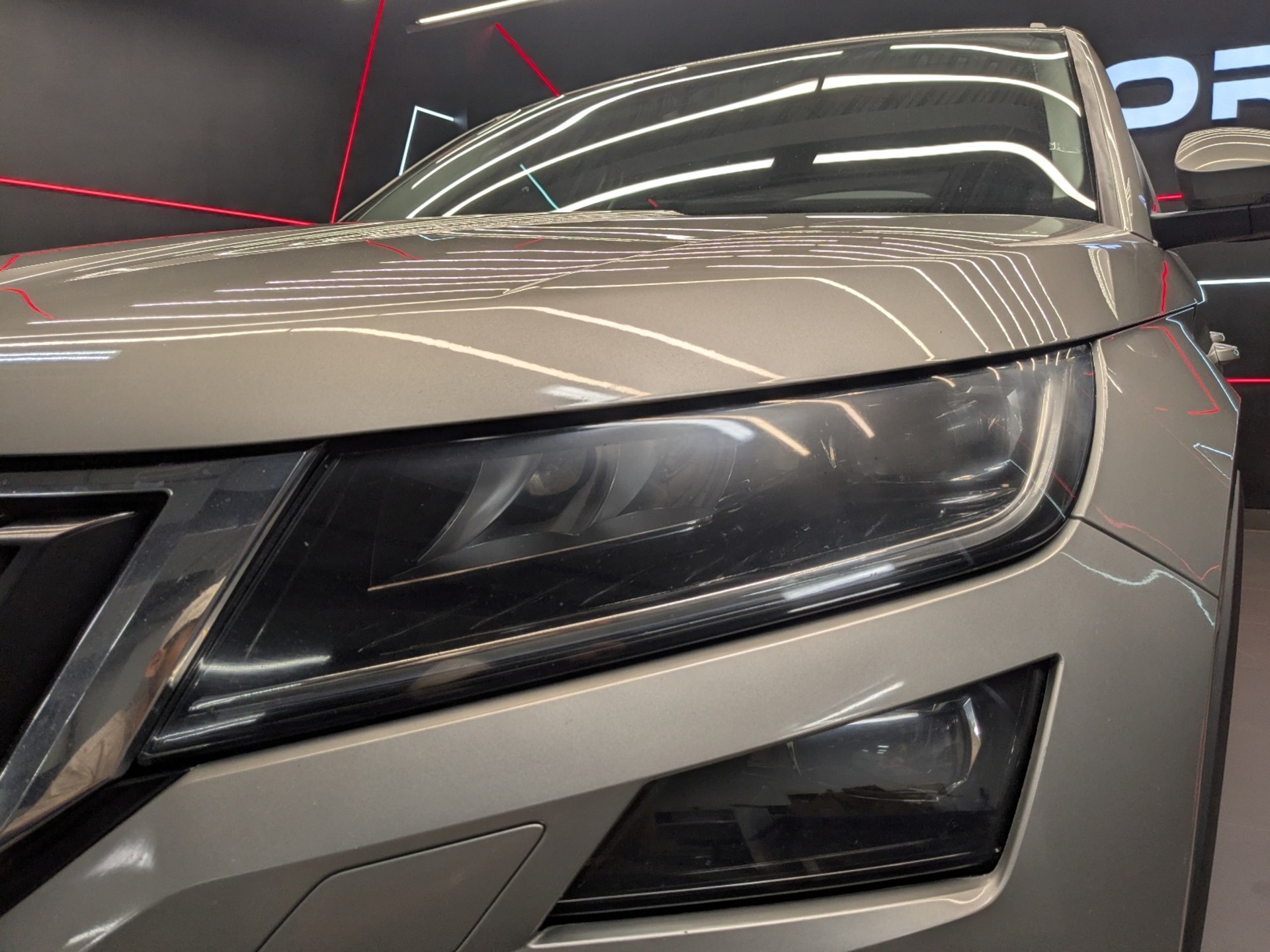 SKODA Kodiaq 2.00 (180 л.с), автомат, 2020, пробег 140 705 км